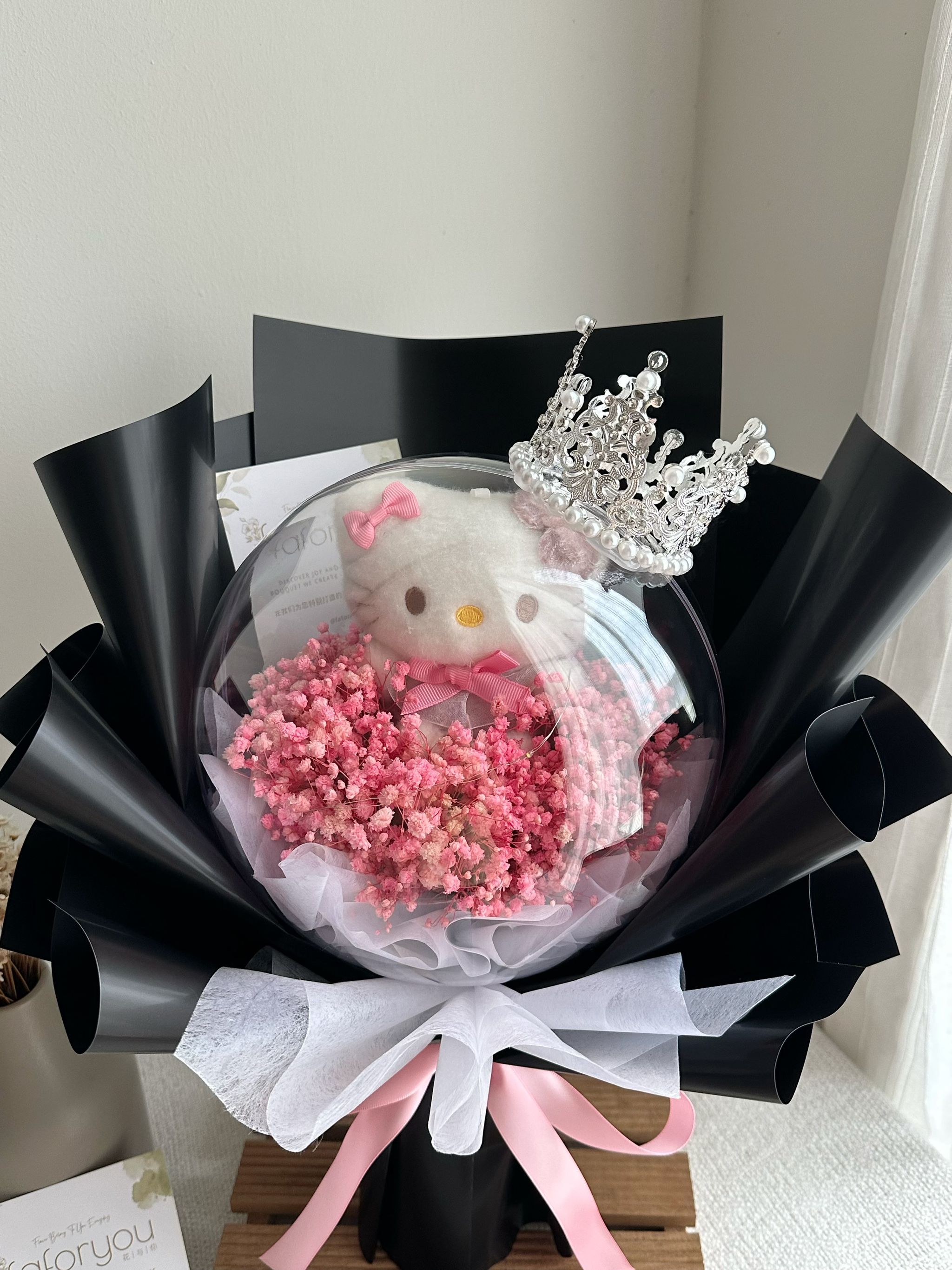 Hello Kitty Baby Breath Arcylic Ball Bouquet_1