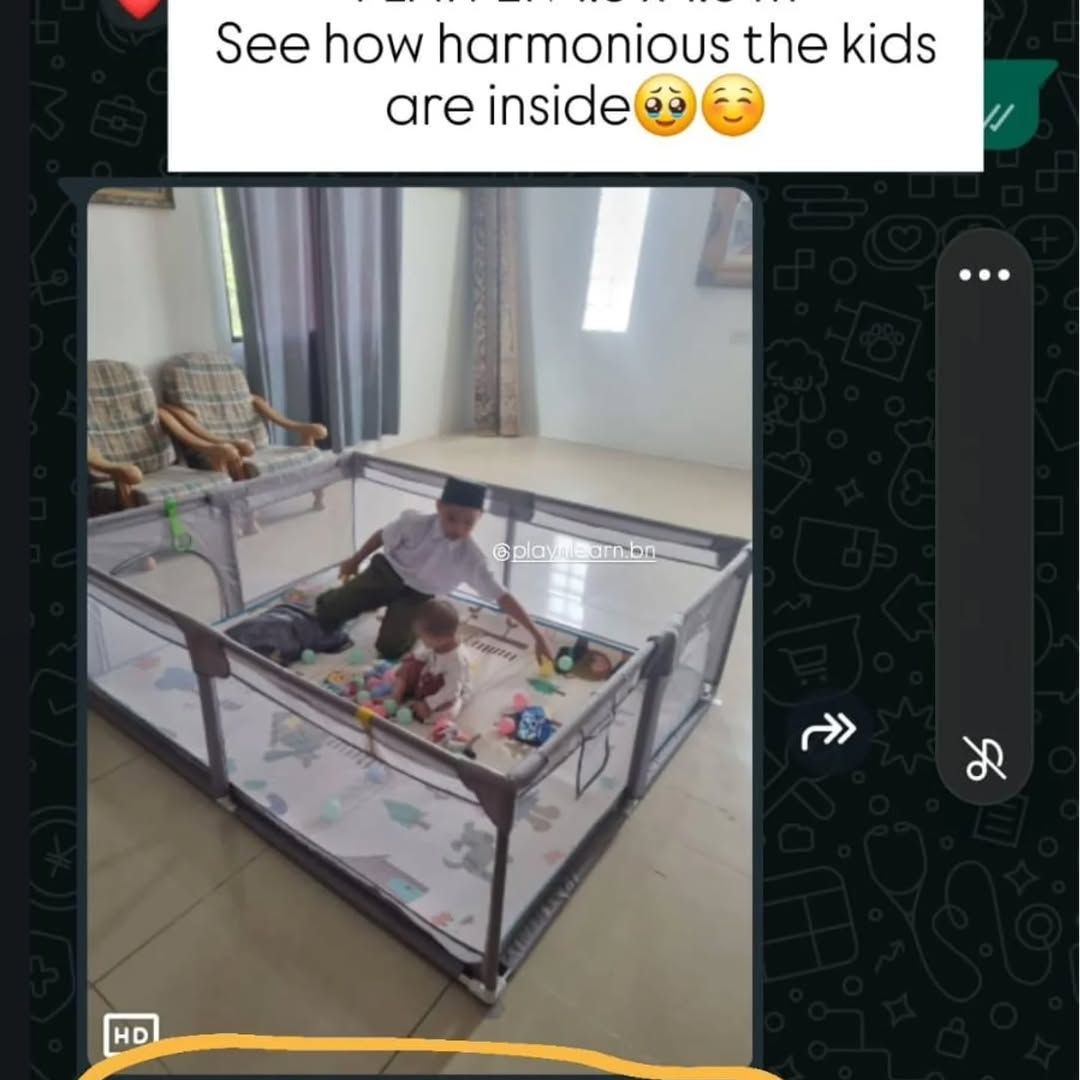 PLAYPEN WITH CORNER COVERS & BIG SUCTION_1