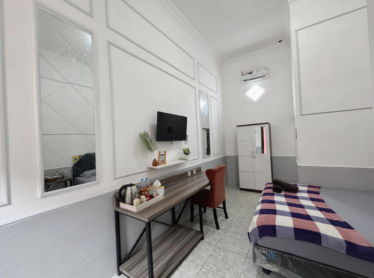 Deluxe Double - Room Only_1
