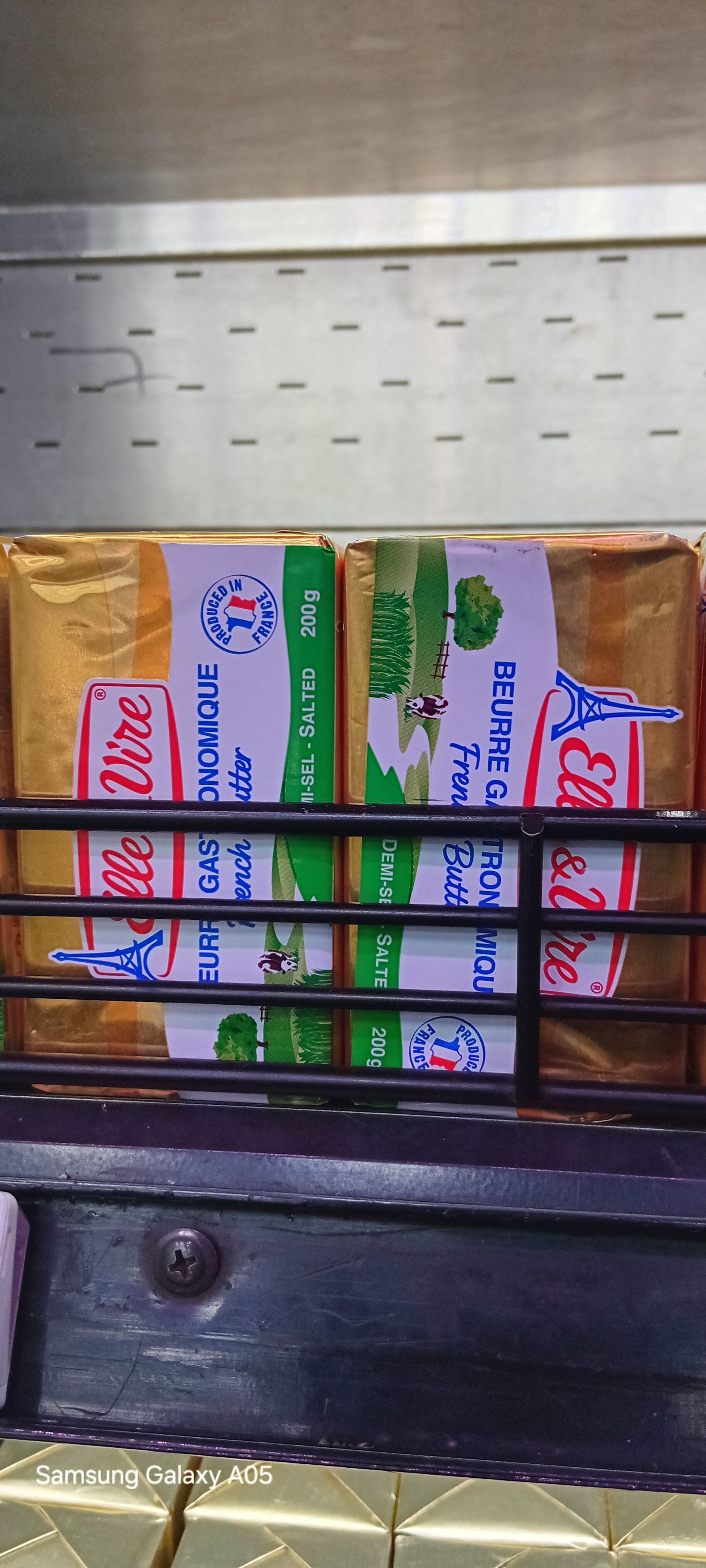 Elle & Vire Beurre Gast. 1/2 Sel 200g_0