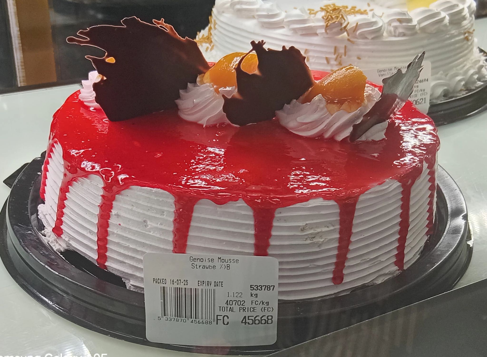 Genoise Mousse Strawbe 1.122kg_0