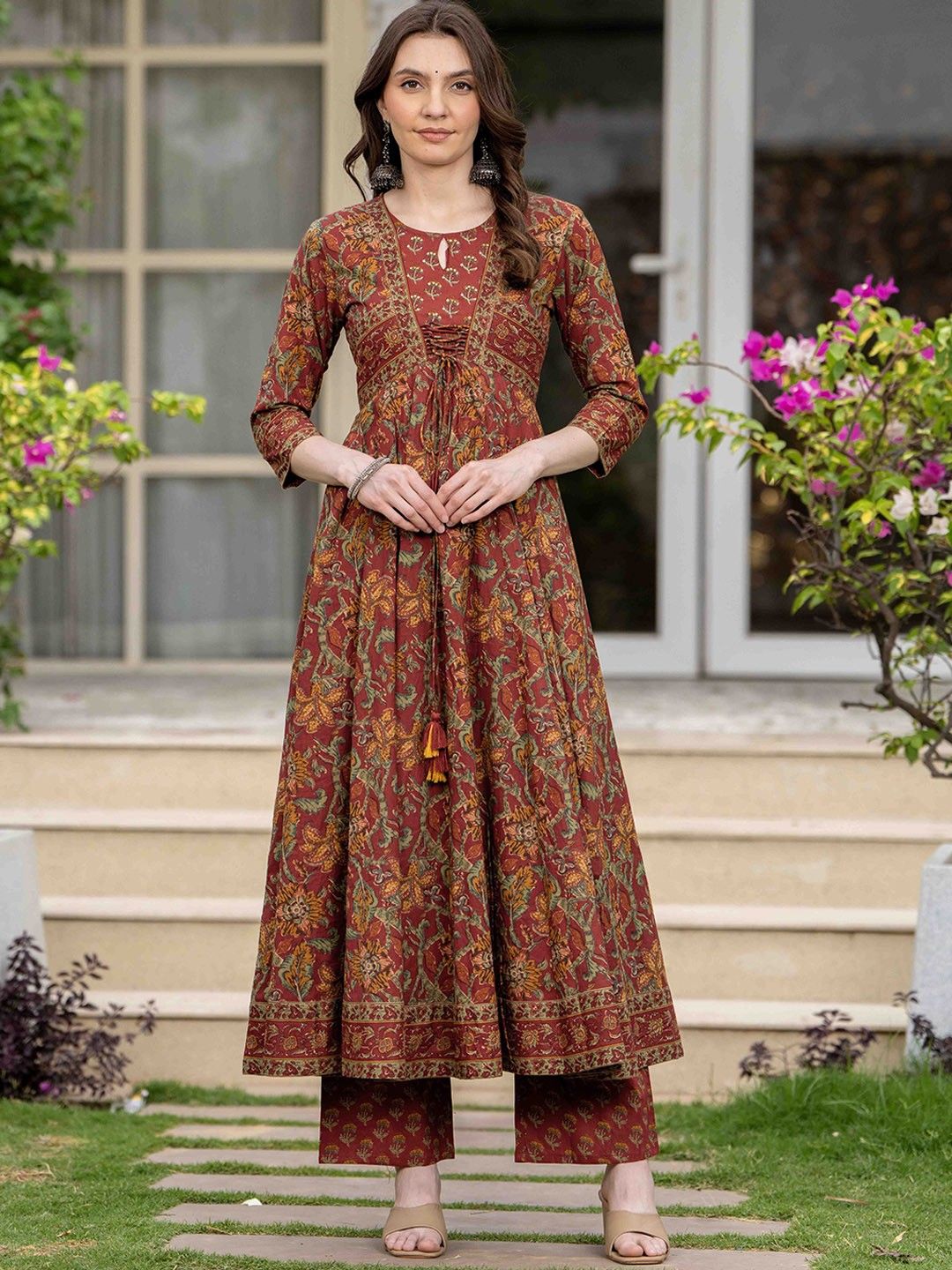 Empire Style Pure Cotton Anarkali Kurta With Trousers & Dupatta_3