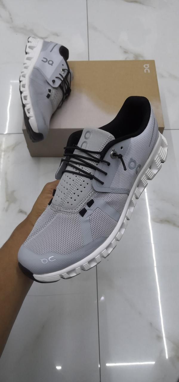 ON CLOUD - gray_0
