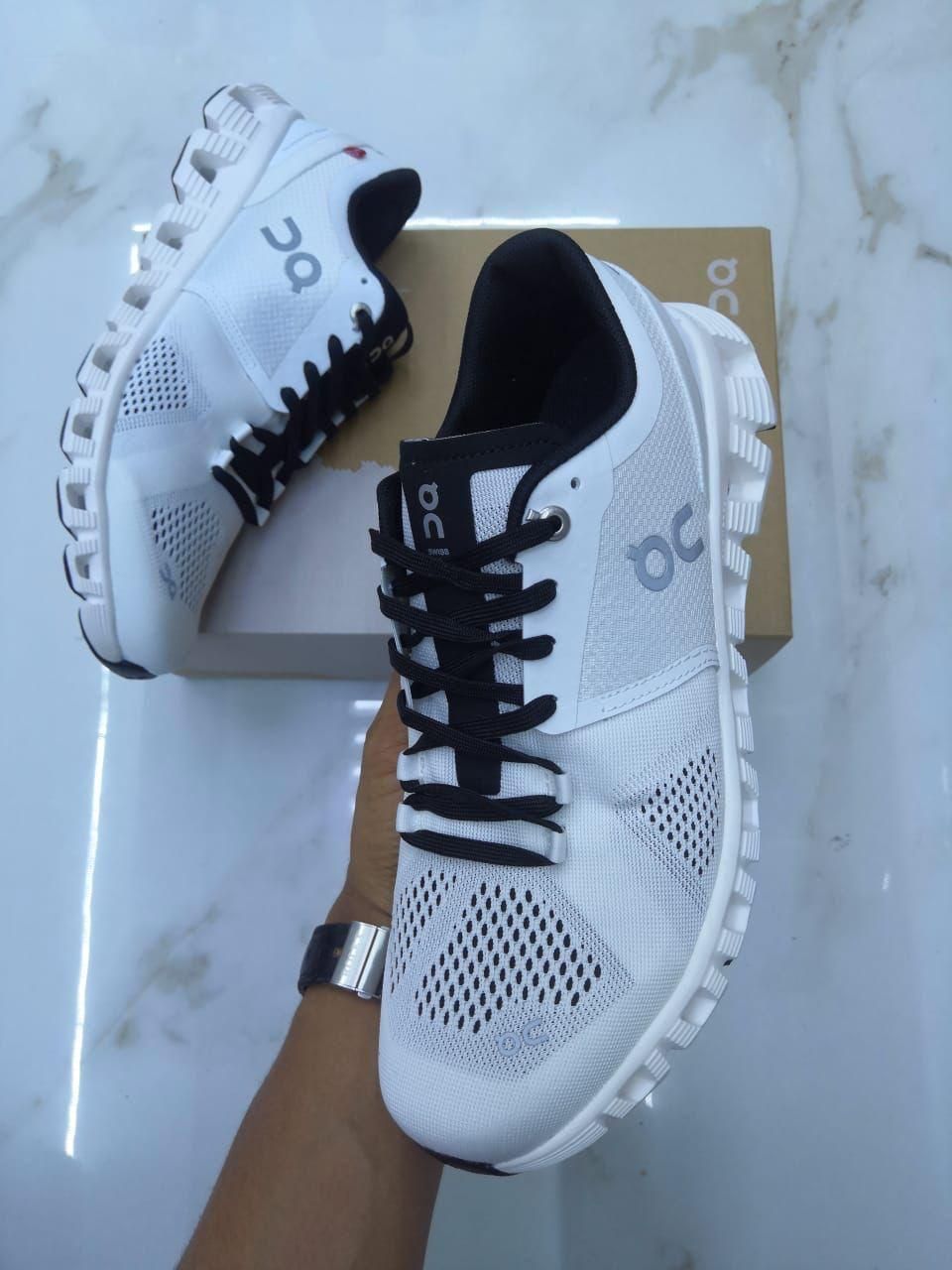 ON Cloud - white_0
