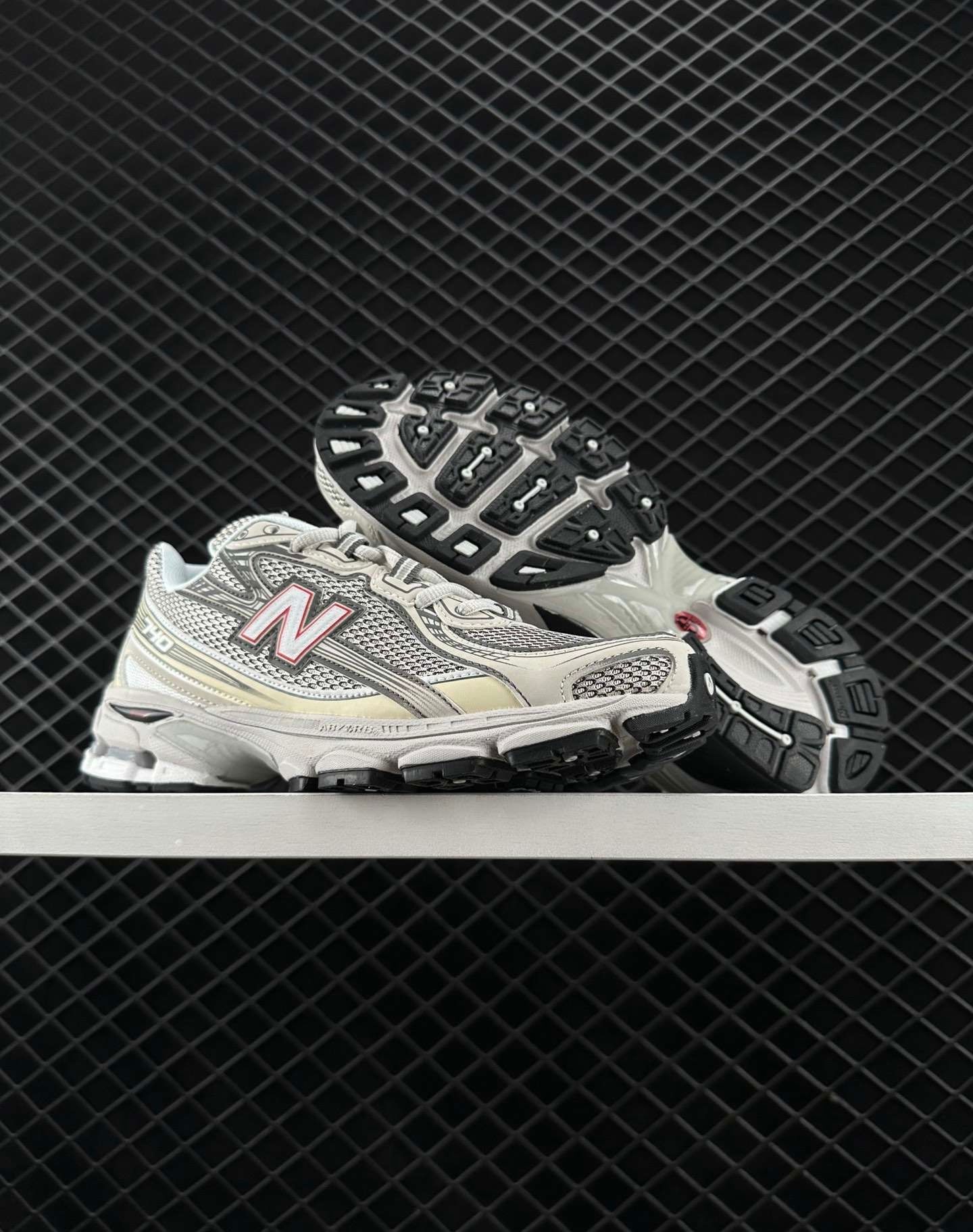 NEW BALANCE T40_3