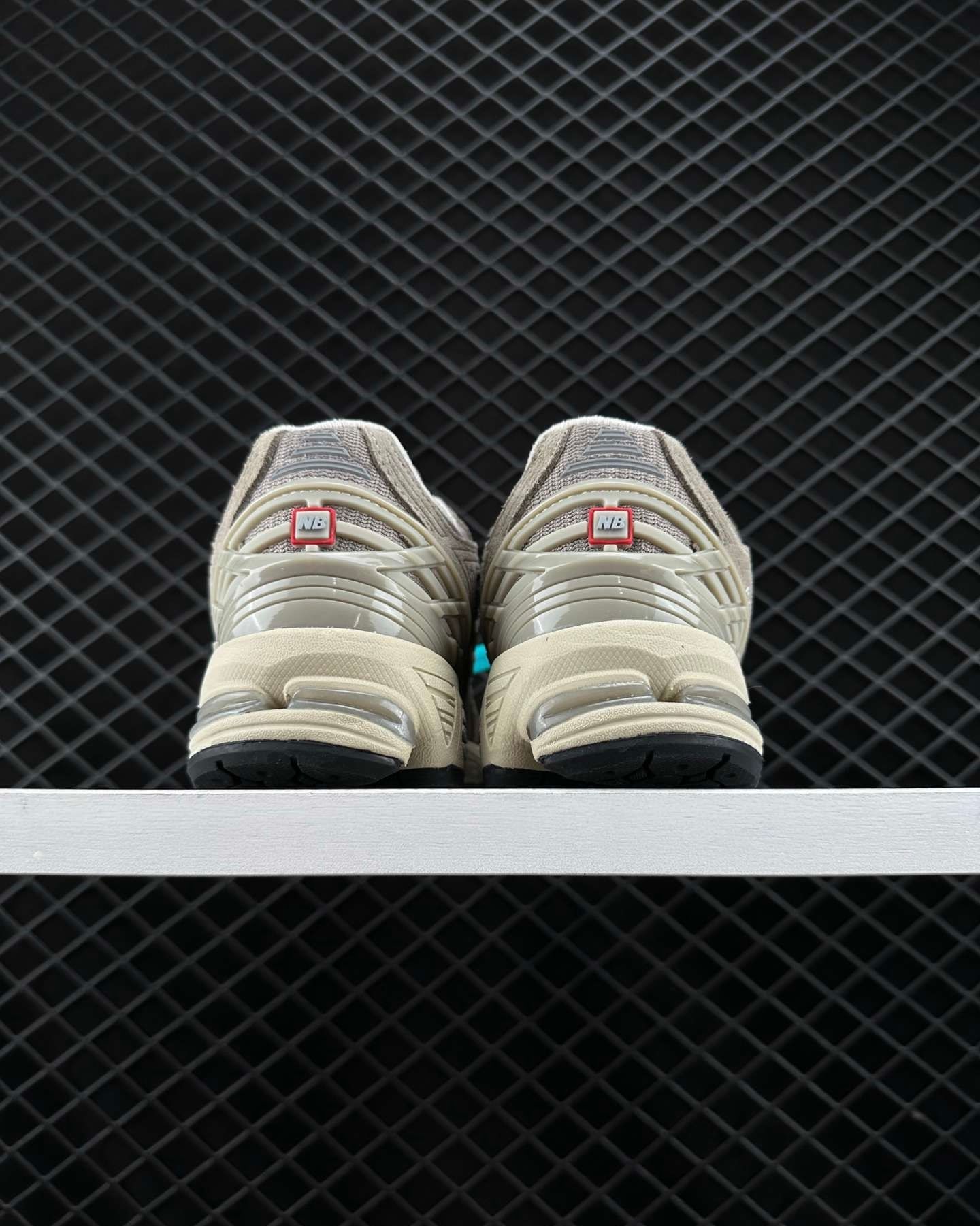 NEW BALANCE 1906R_4