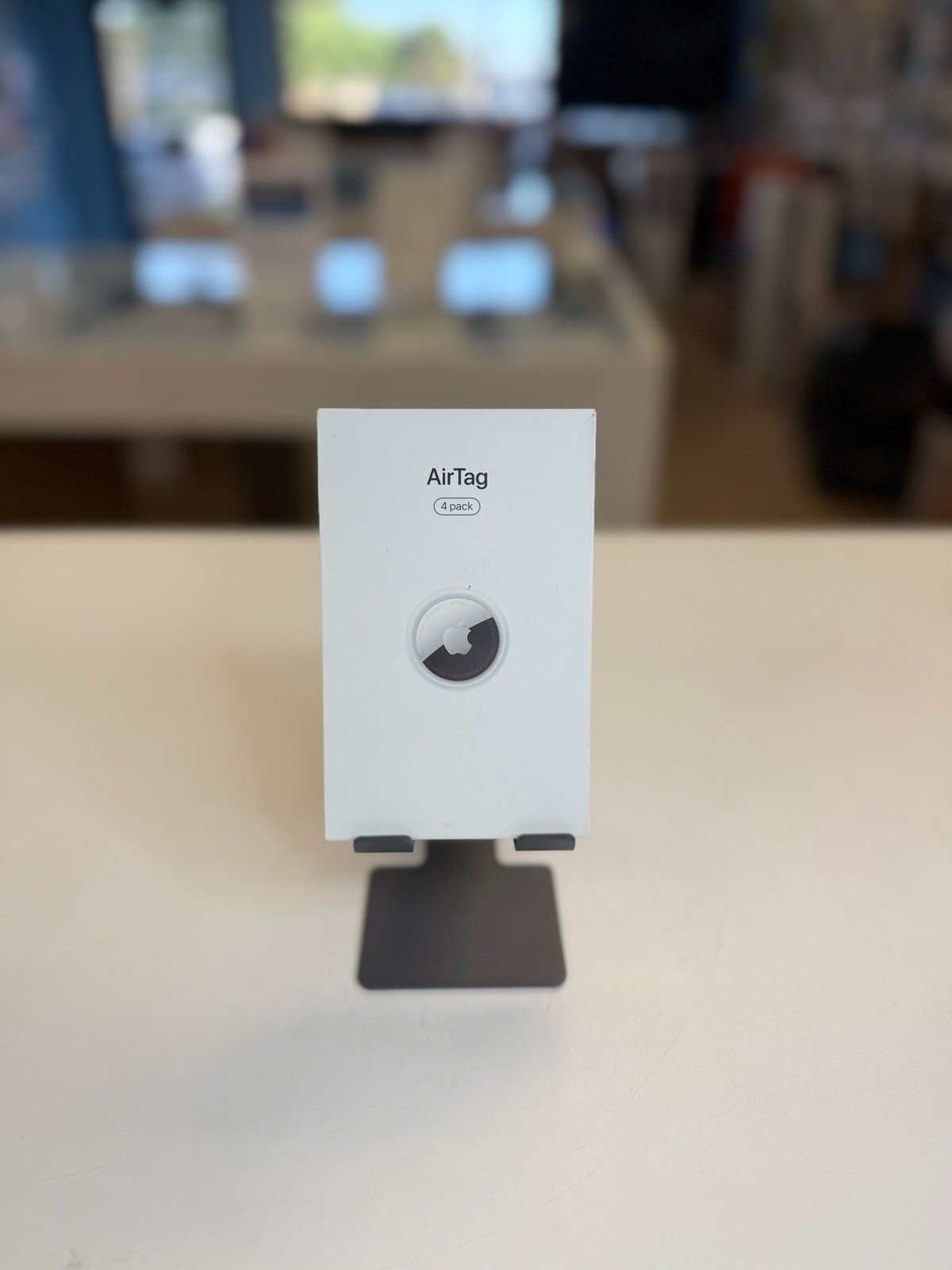 Apple AirTags Set with Apple care till September 2025_1