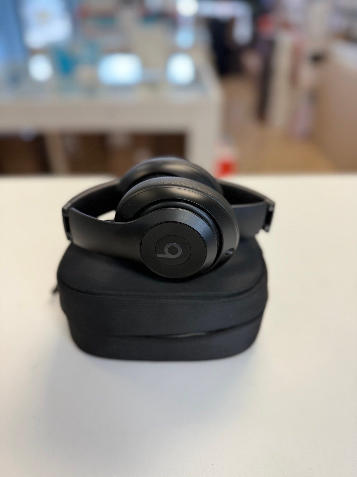 Beats Studio Pro By Dr Dre with Apple Care Plus till 2027_9