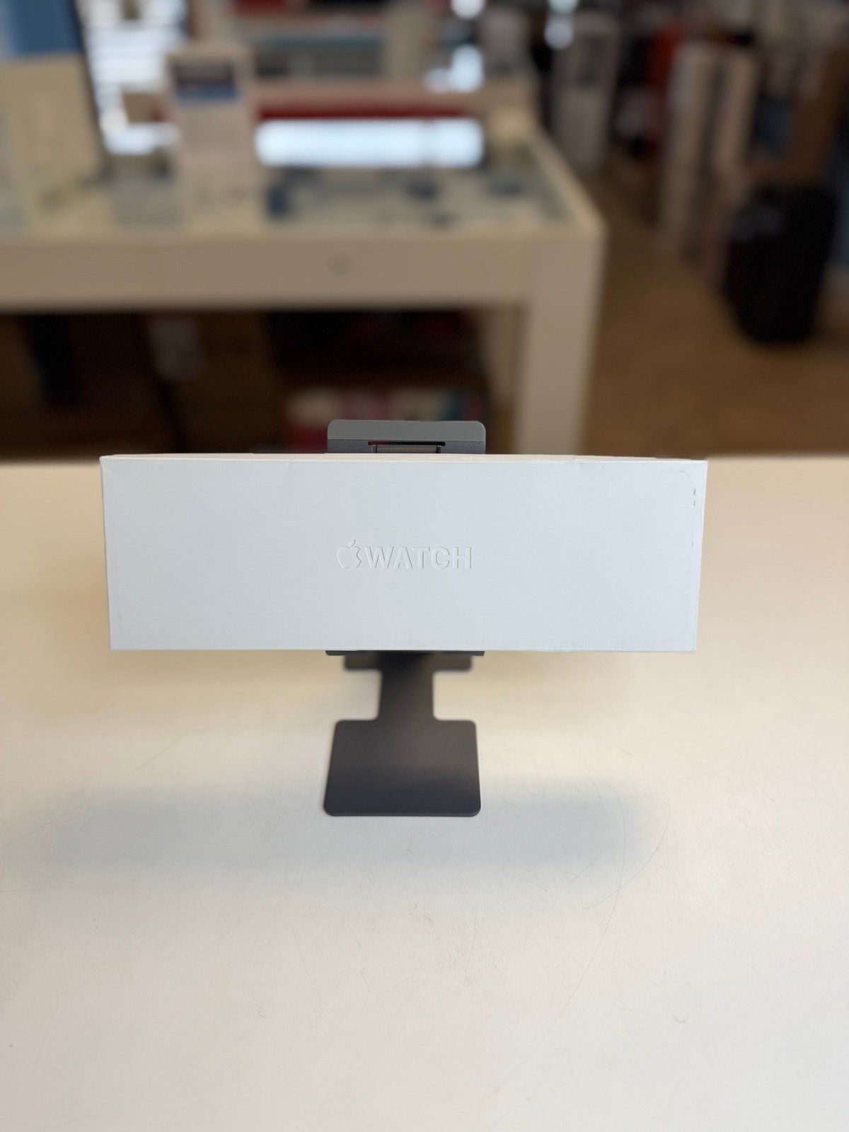 Apple Watch Series 9 45mm Starlight New Sealed with Full year Apple care_1