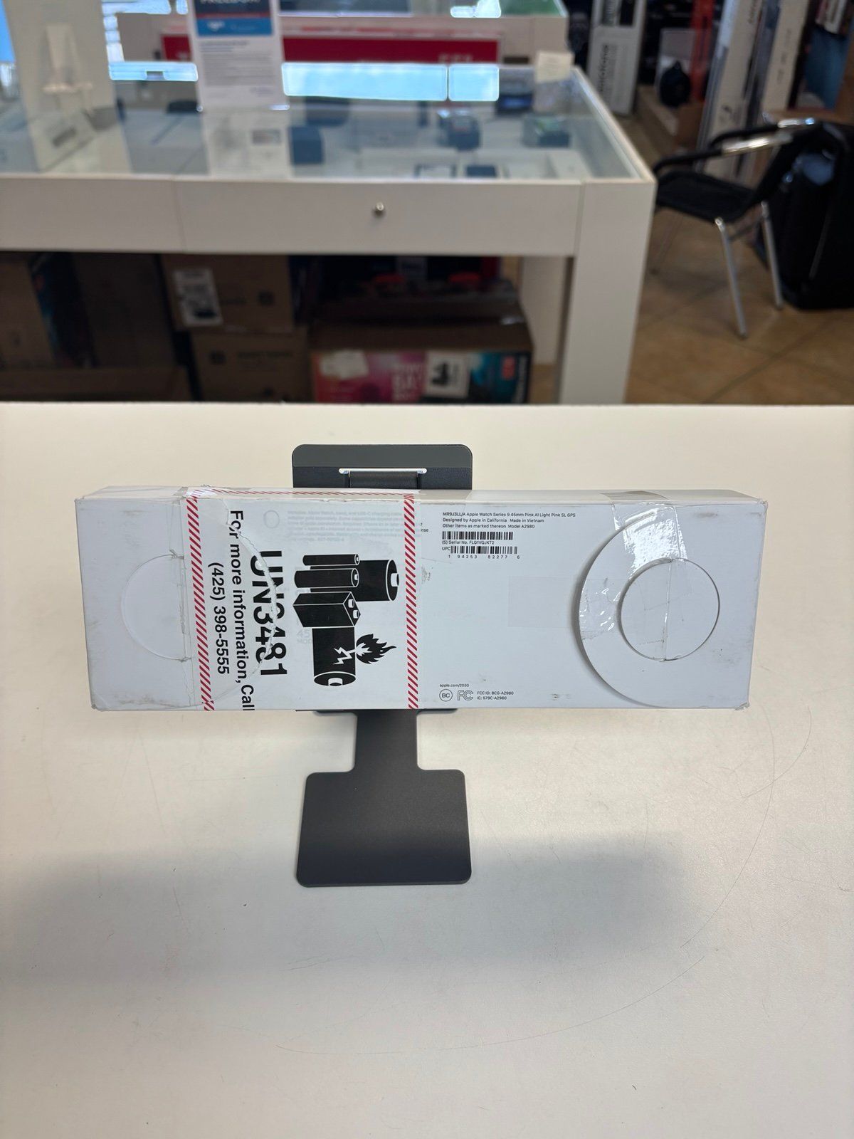 Apple Watch Series 9 45mm Pink New Open Box_3