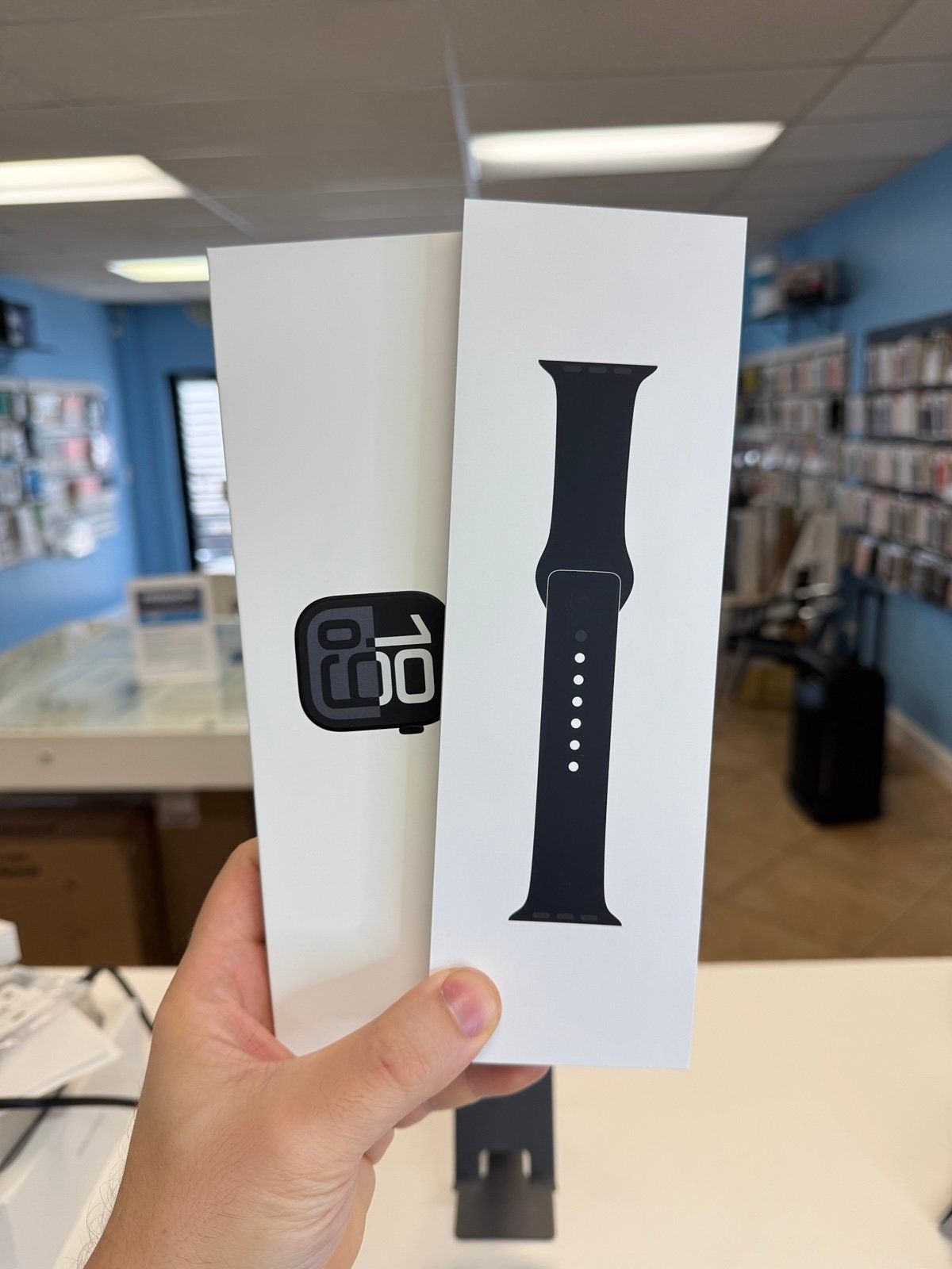 Apple Watch Series 10 Black 42mm New with Apple care till 2026_5