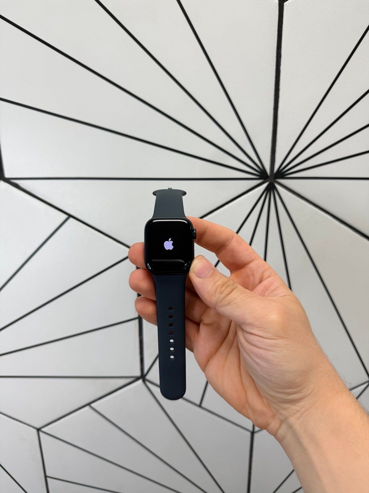 Apple Watch SE (2nd Gen) (44mm) midnight with Apple care till Oct 2025_4