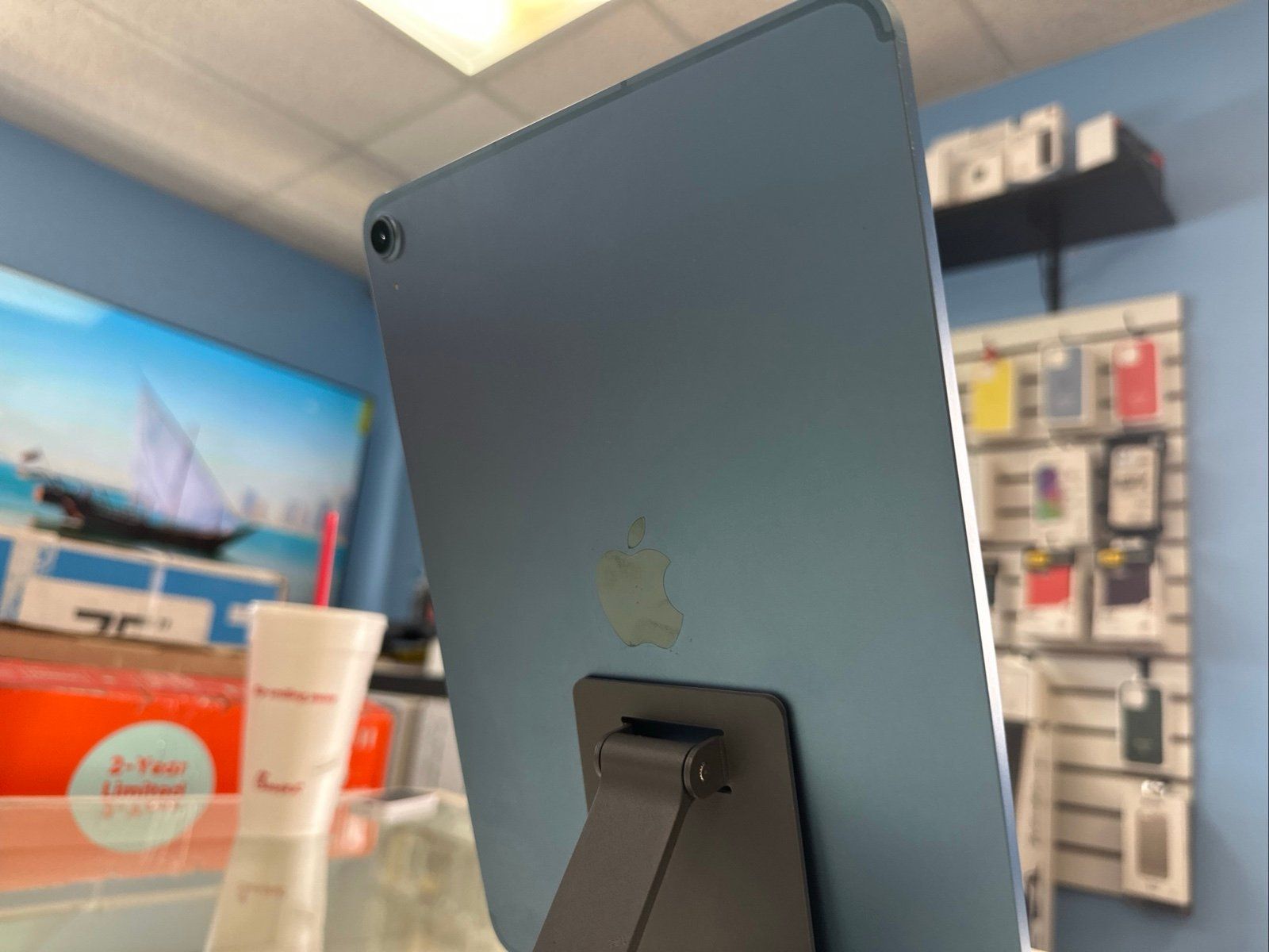 ipad Air 5th generation M1 Cellular Unlocked iOS 17.4.1_4