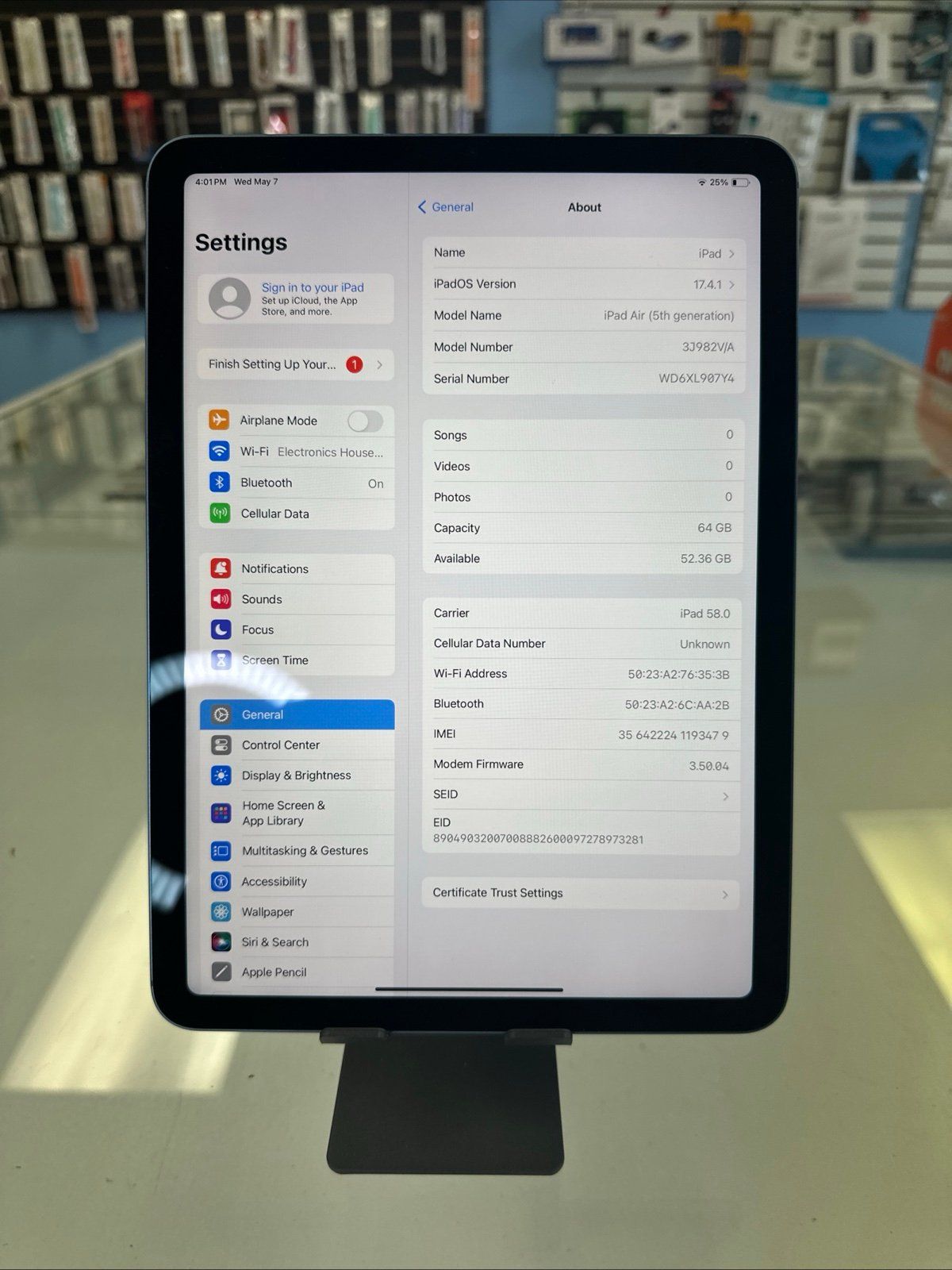 ipad Air 5th generation M1 Cellular Unlocked iOS 17.4.1_7