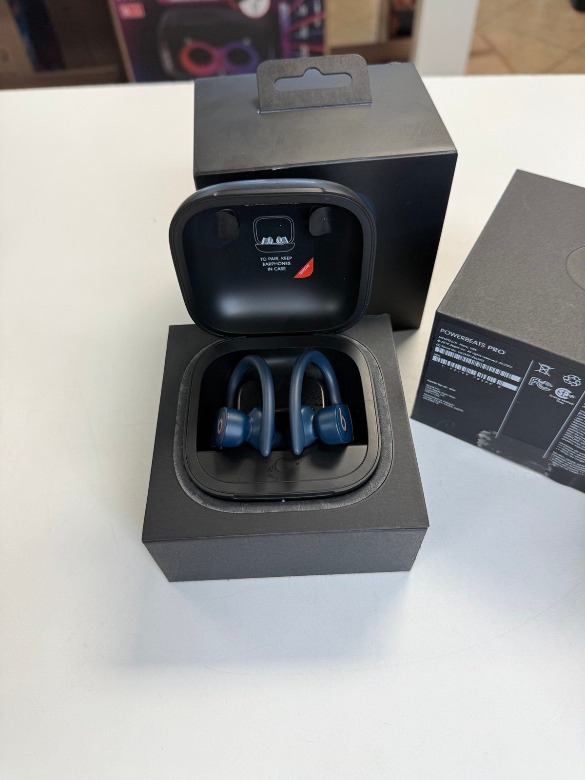 Powerbeats Pro Blue Beats Original Headphones Excellent condition_1