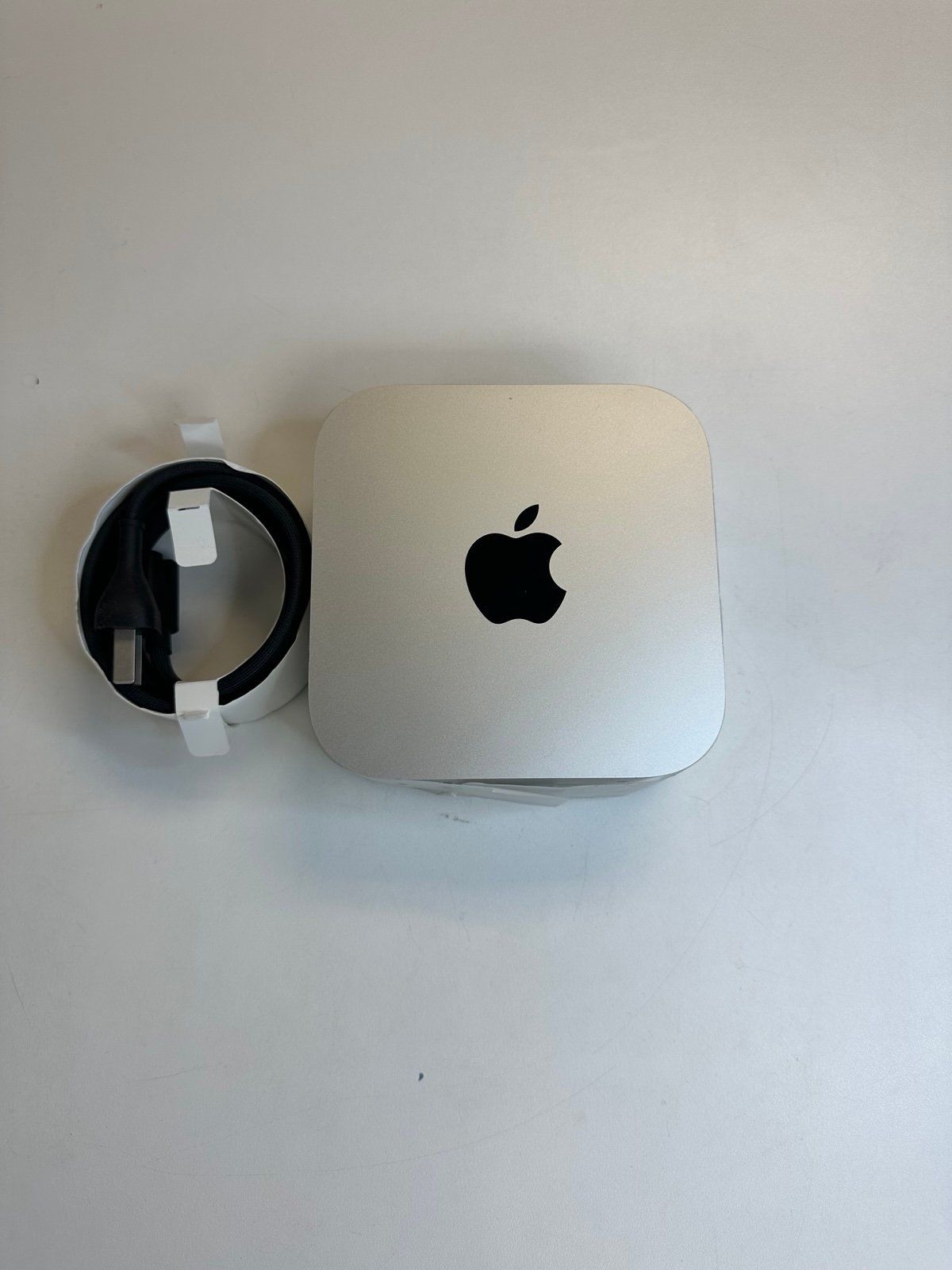 Mac Mini M4/16GB Ram with Apple care till Feb 2026 and Final Cut & Logic Pro_0