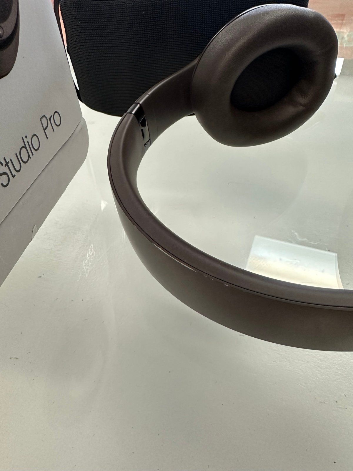 Beats Studio Pro Wireless Brown with Apple Care Plus_5