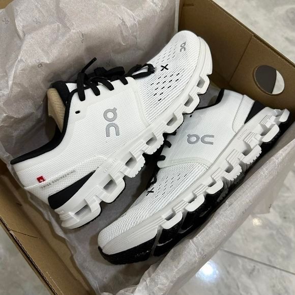 ON CLOUD X4 - IVORY BLACK_0