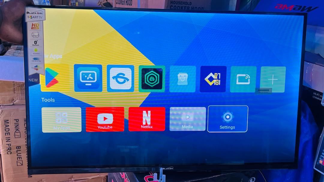 BlackArk  32” Smart Android Frameless Tv._0
