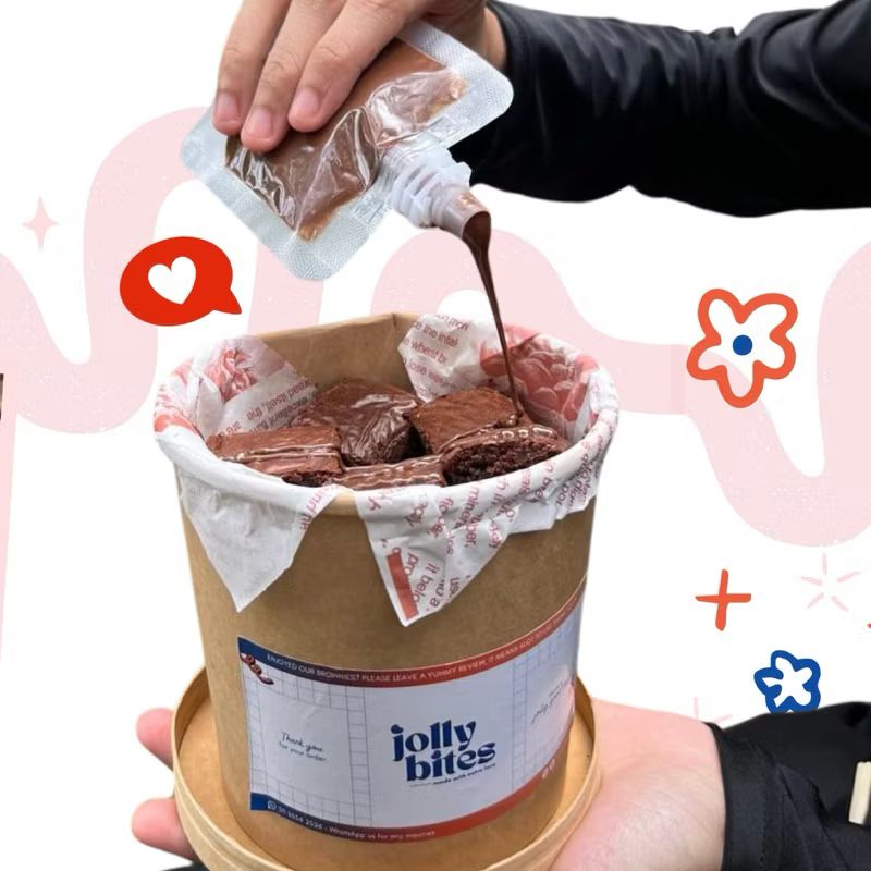 Brownie Bucket (12PC) with Hazelnut Choc Dip_0