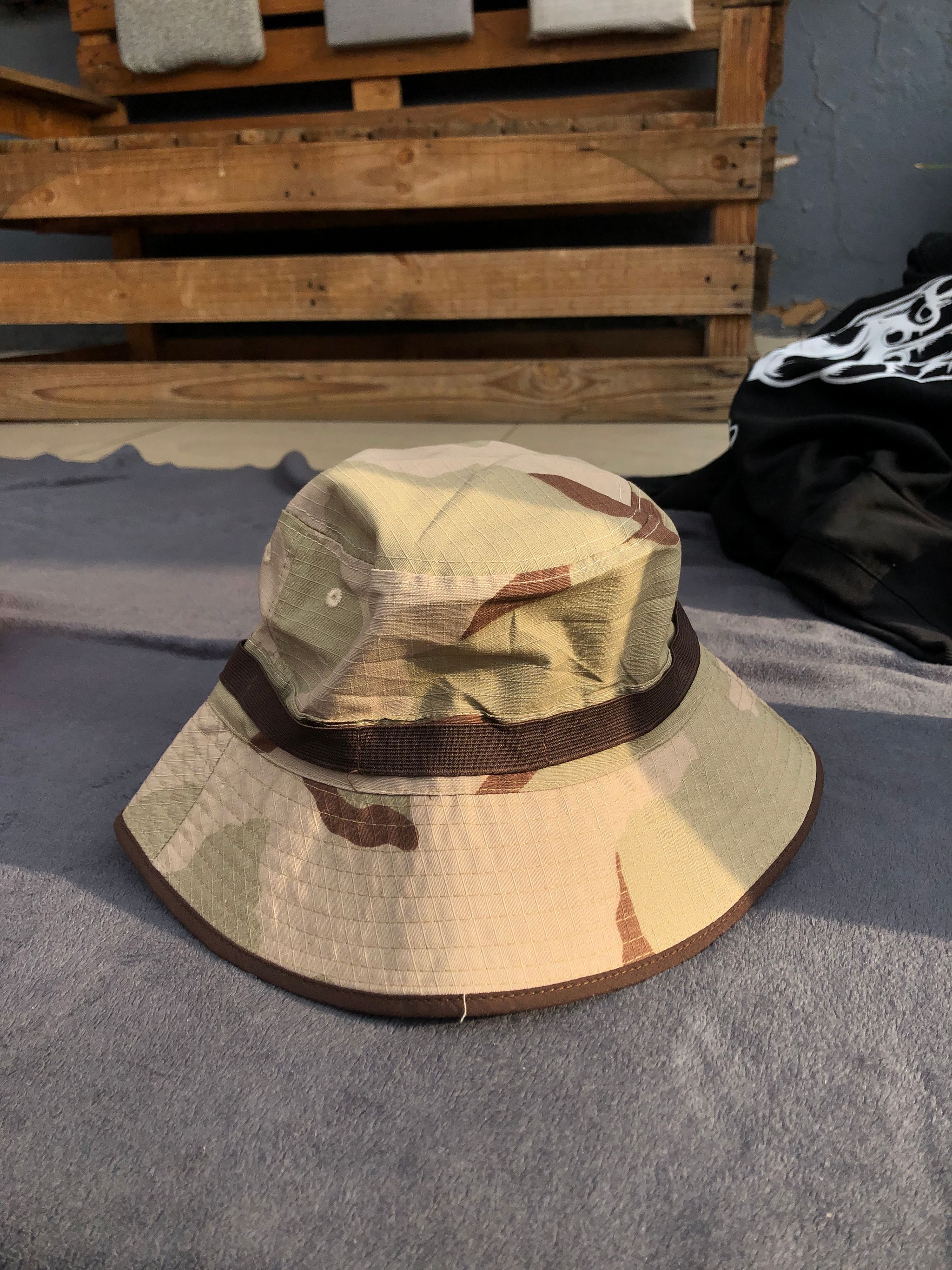 Bucket-hat_0