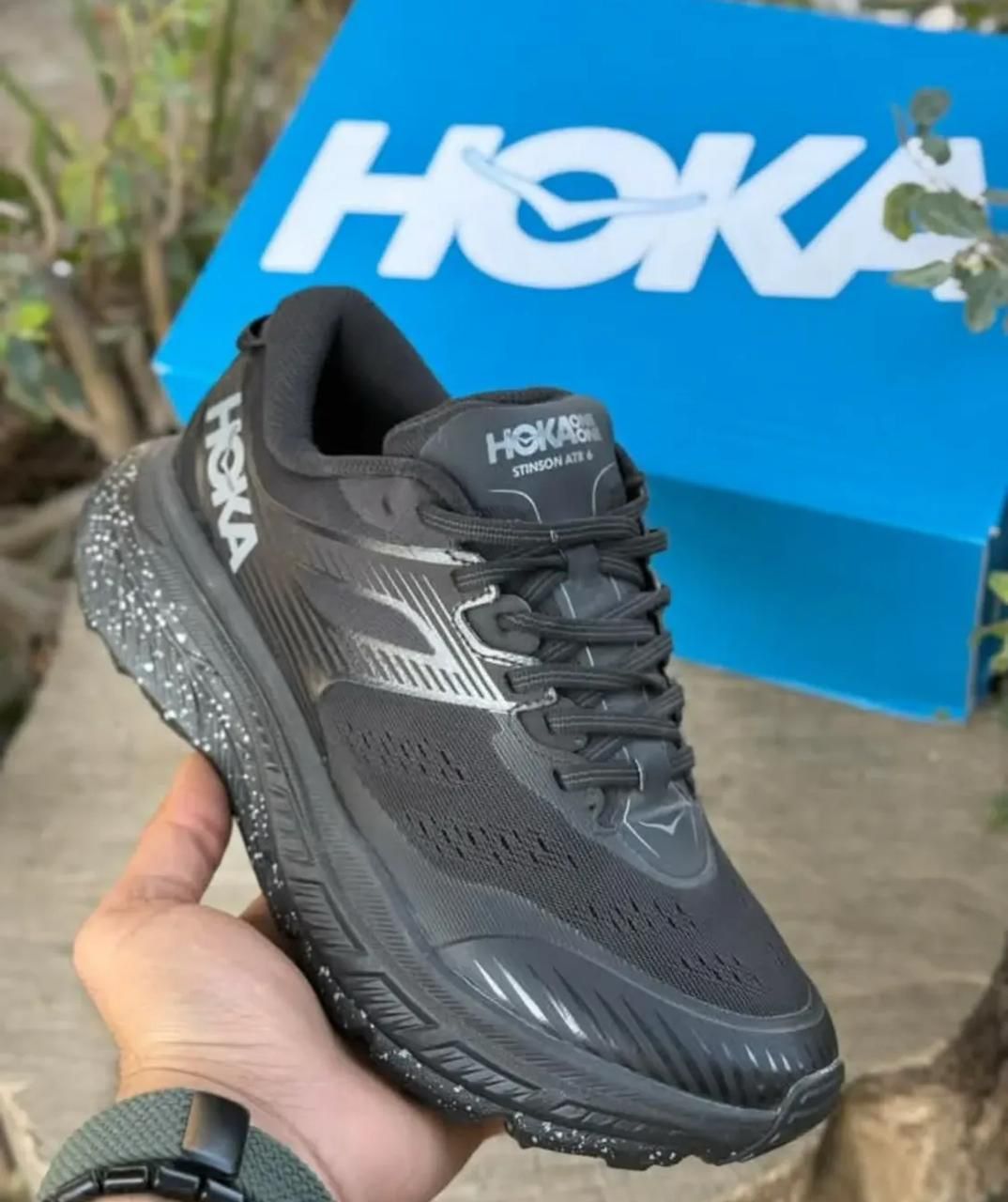 Hoka - Fullblack_0