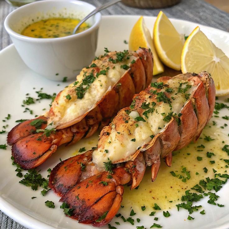 Langouste grillié au beurre citroné_0