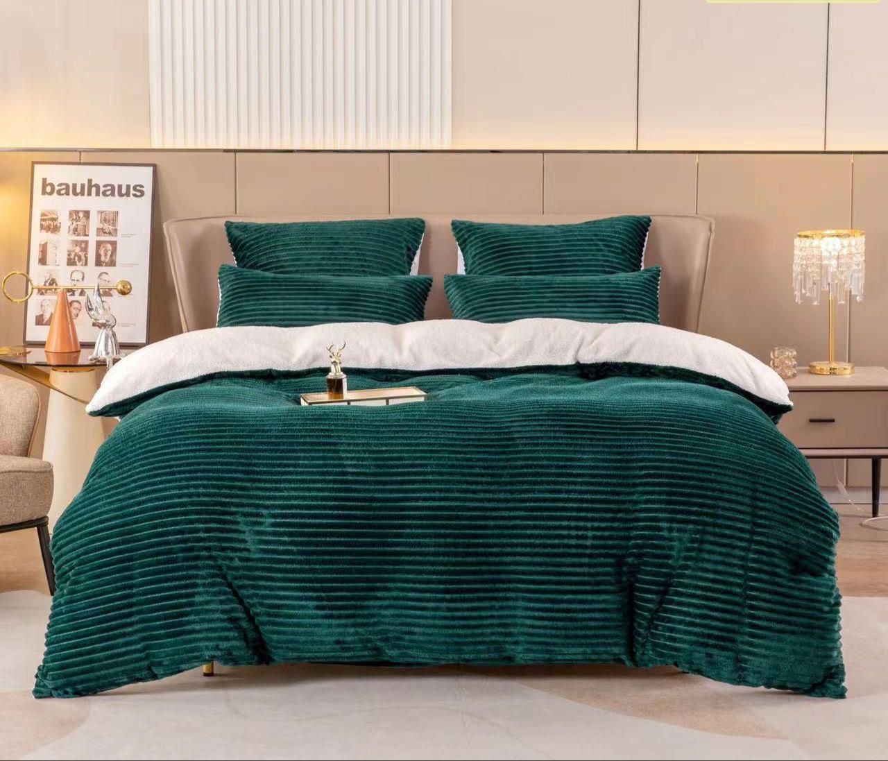 5 Piece Flannel Wool Comforter Set_3