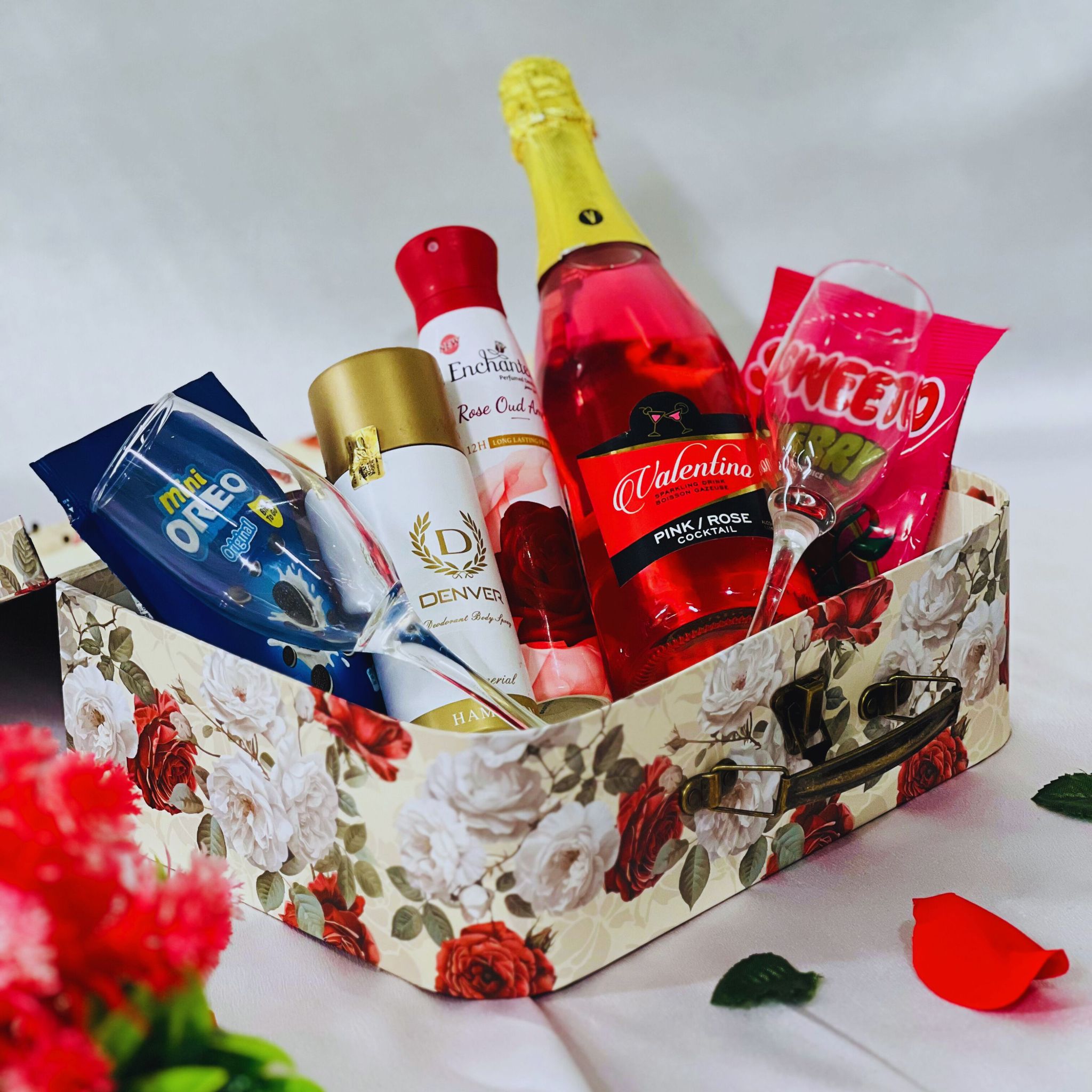 The Romantic Wish Gift Box_0