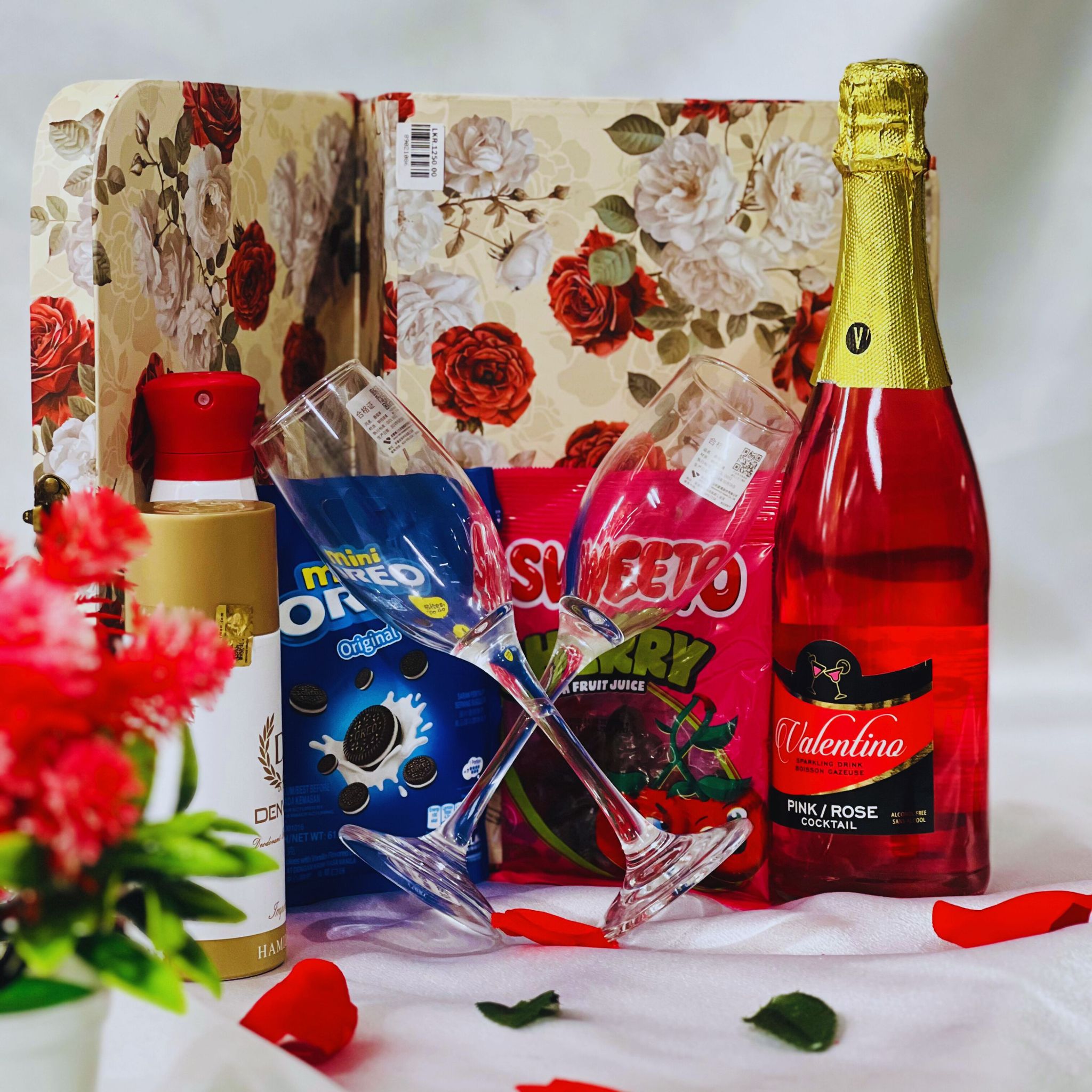 The Romantic Wish Gift Box_2