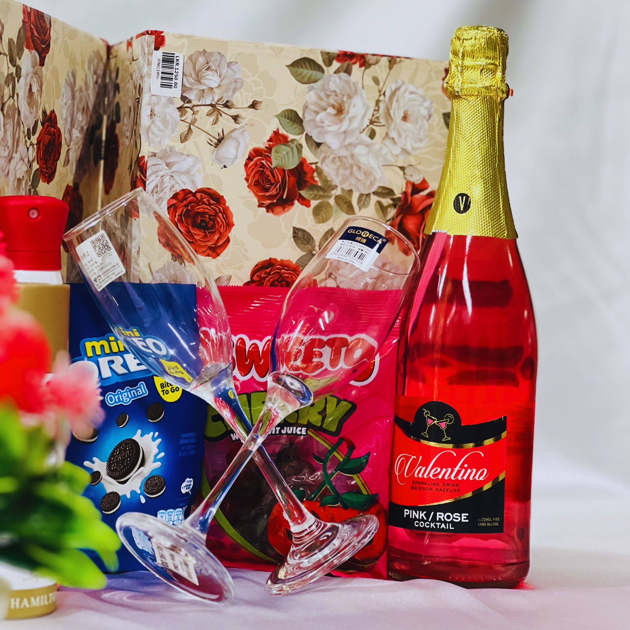 The Romantic Wish Gift Box_3