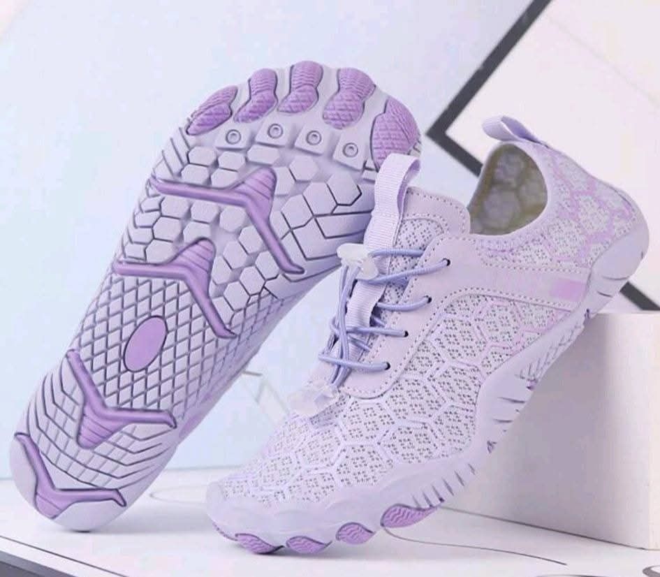 Unisex Lightweight Quick-Drying Five-Toe Barefoot Beach Shoes_0