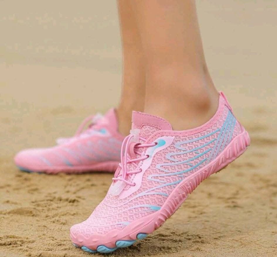 Unisex Lightweight Quick-Drying Five-Toe Barefoot Beach Shoes_3