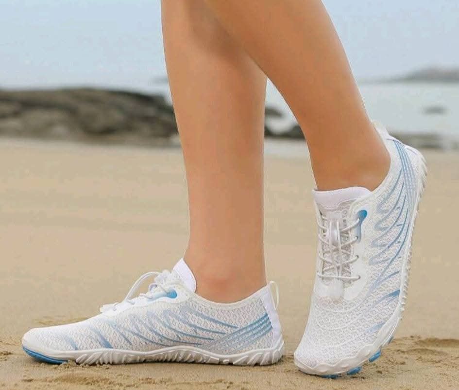 Unisex Lightweight Quick-Drying Five-Toe Barefoot Beach Shoes_4