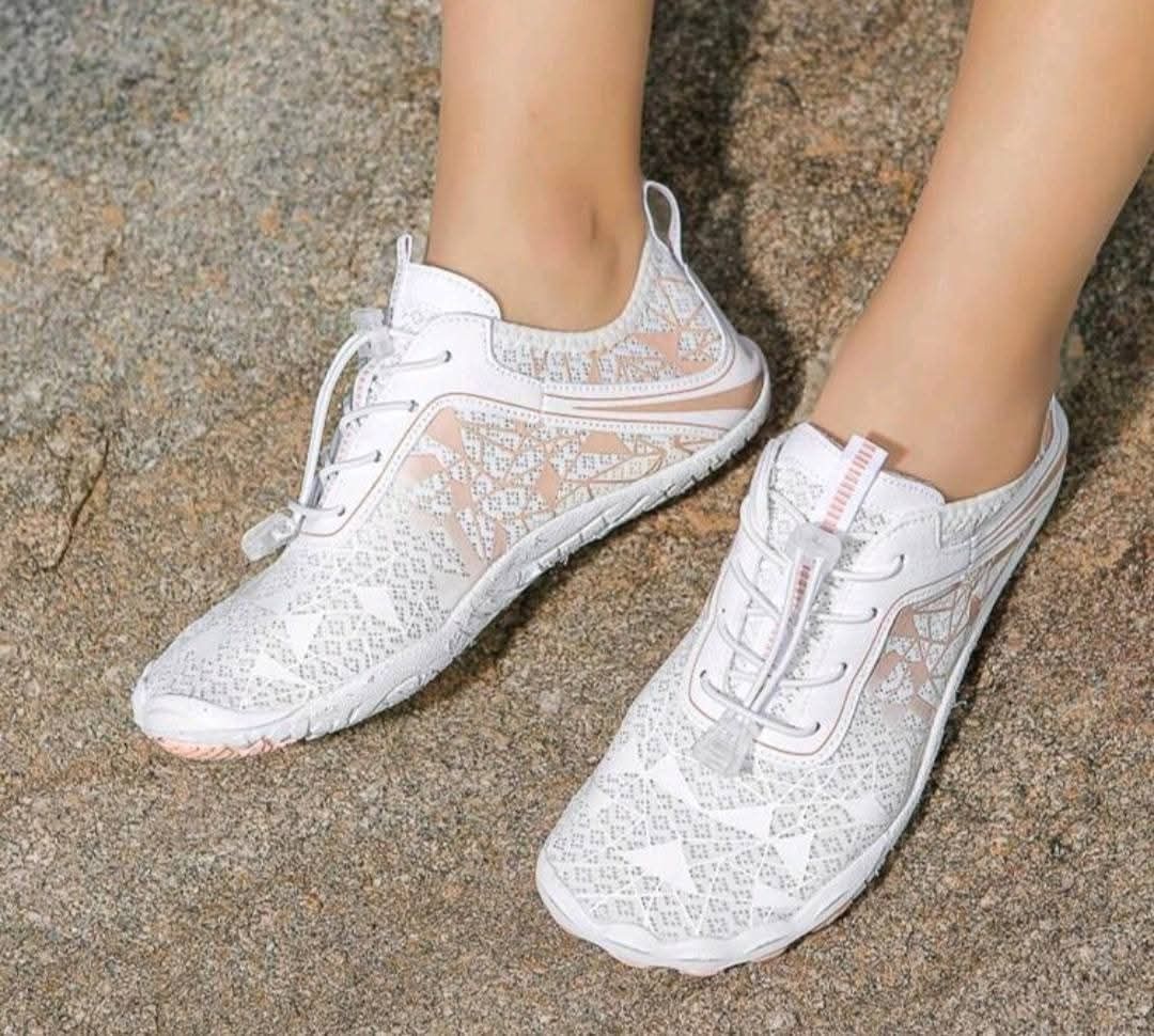 Unisex Lightweight Quick-Drying Five-Toe Barefoot Beach Shoes_6