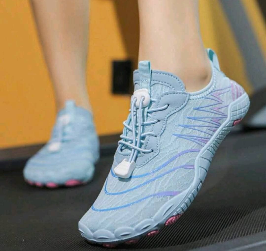 Unisex Lightweight Quick-Drying Five-Toe Barefoot Beach Shoes_7