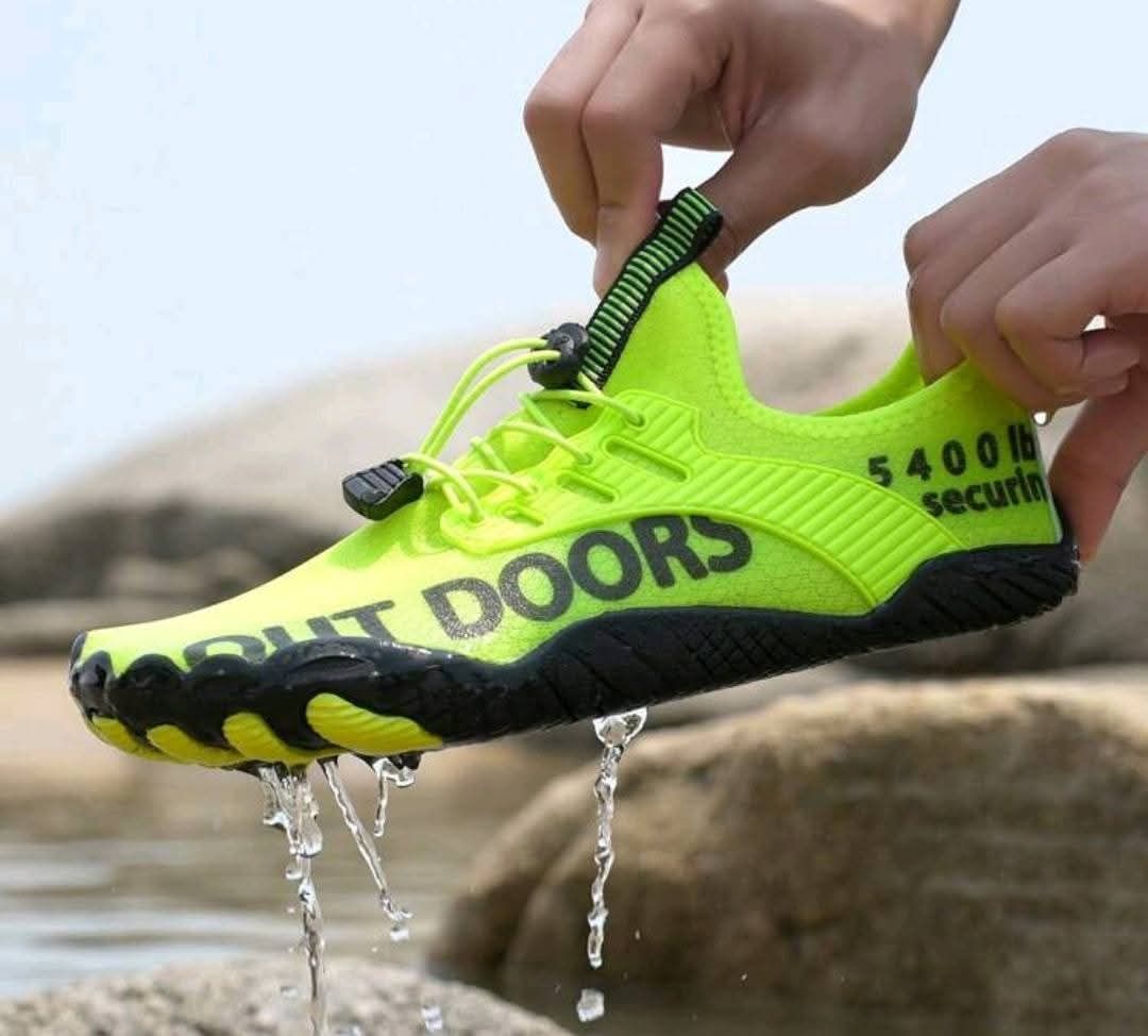 Unisex Lightweight Quick-Drying Five-Toe Barefoot Beach Shoes_2