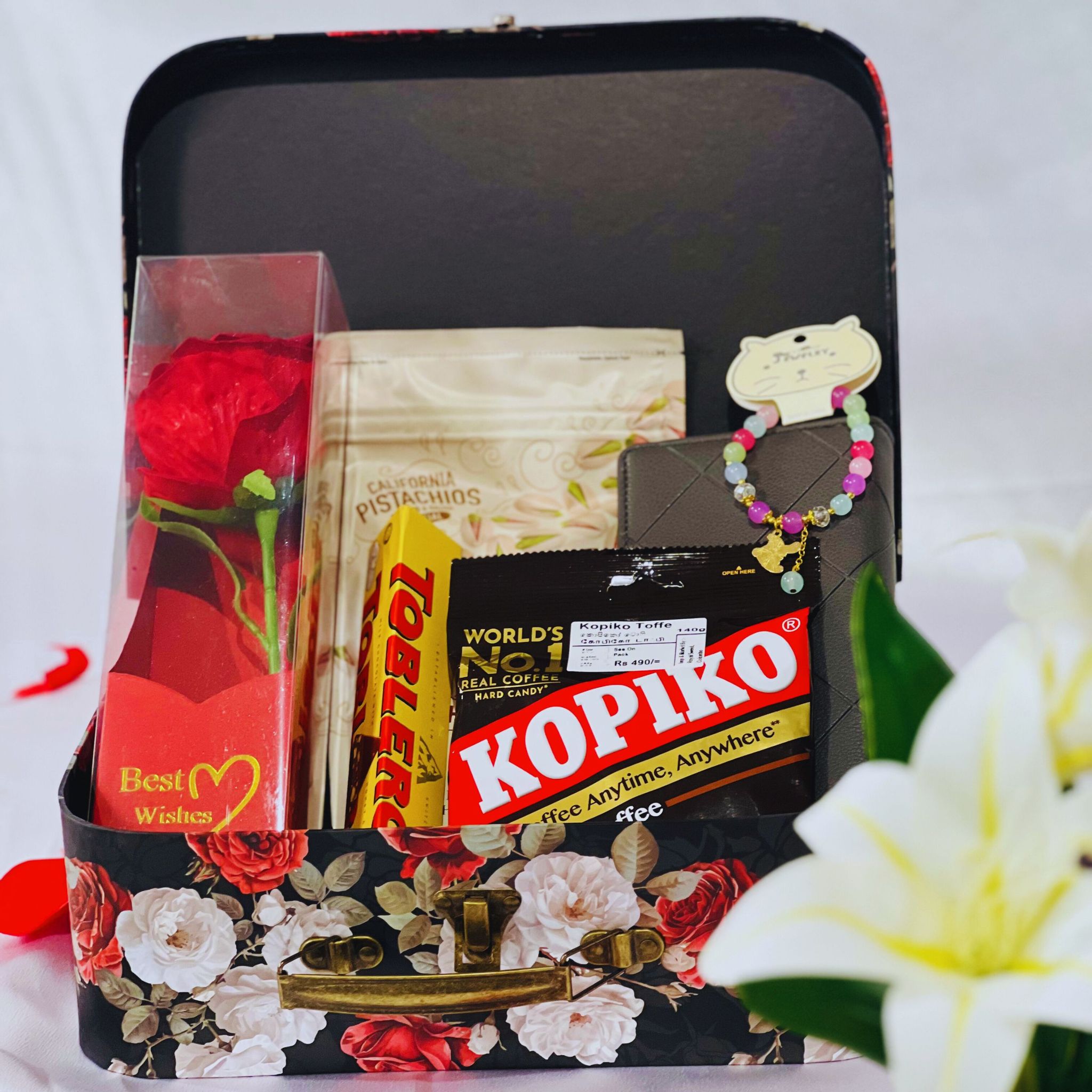 Blooming Love Gift Box_2