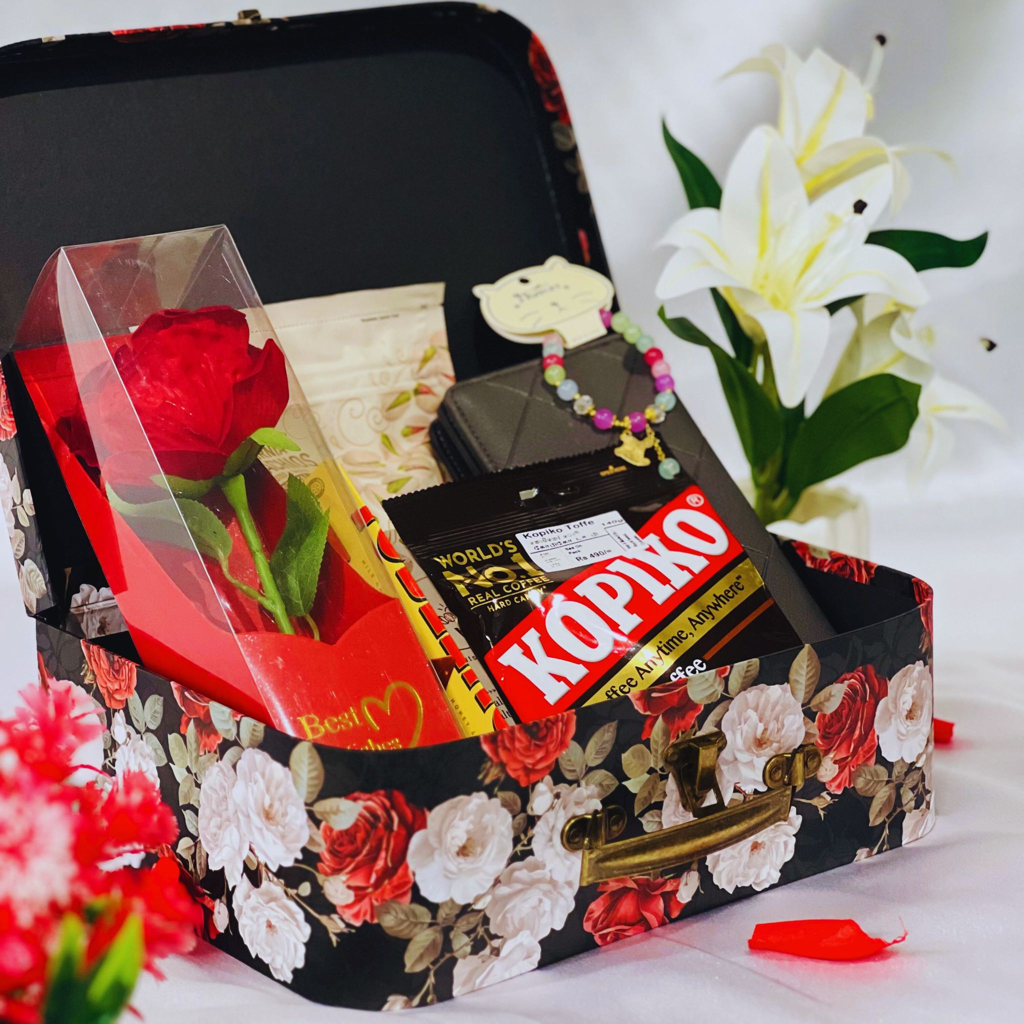 Blooming Love Gift Box_3