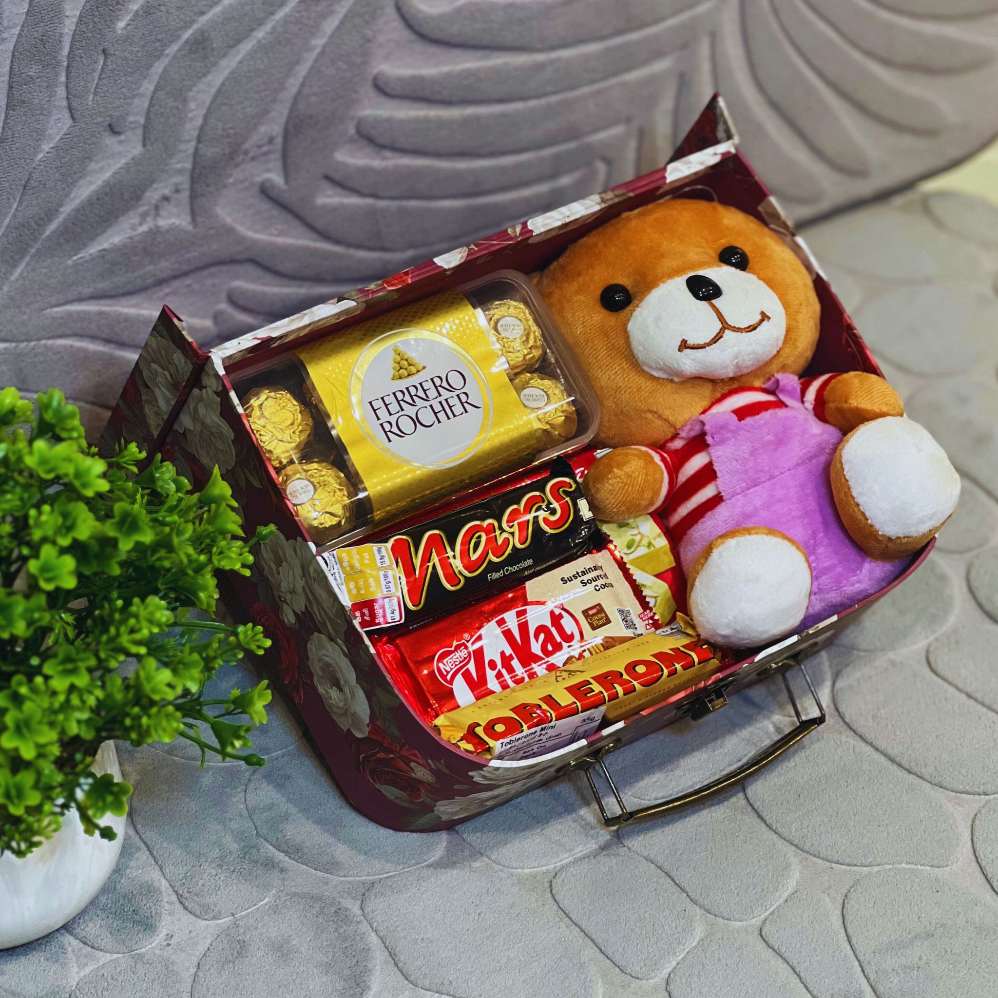 Tales of a tiny heart Gift Box_4