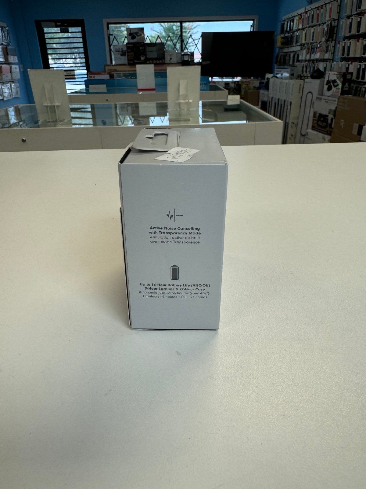 Beats Studio Buds +  plus Noise Cancelling Transparent Apple Care Plus TIL 2026_6