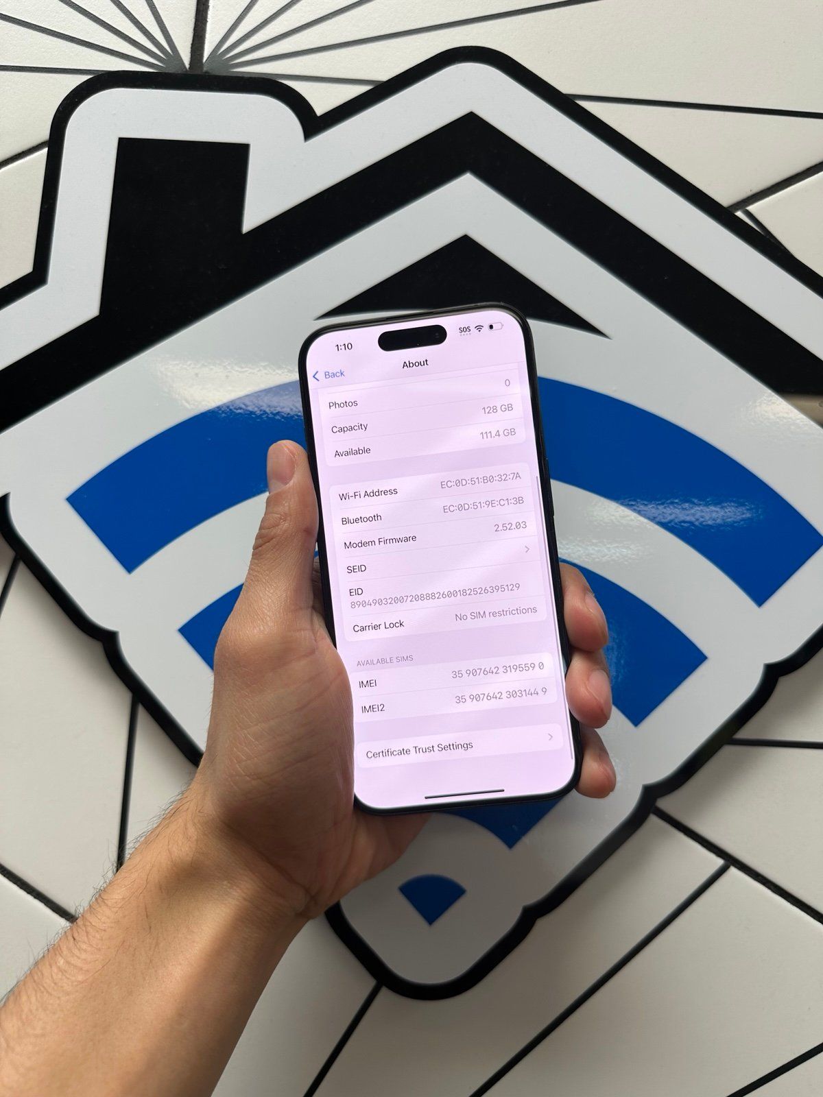 iPhone 15 Pro 128 GB Black Factory Unlocked Physical Sim & E-Sim_2