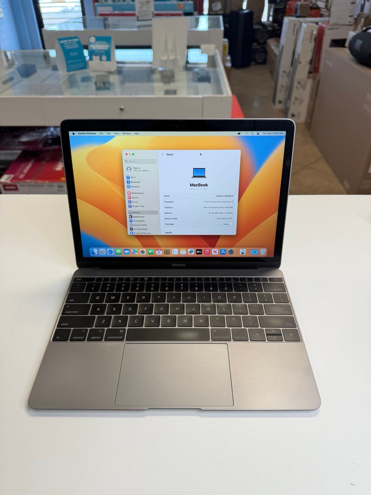 MacBook Space gray 16Gb Ram /256SSD & brand New battery_6