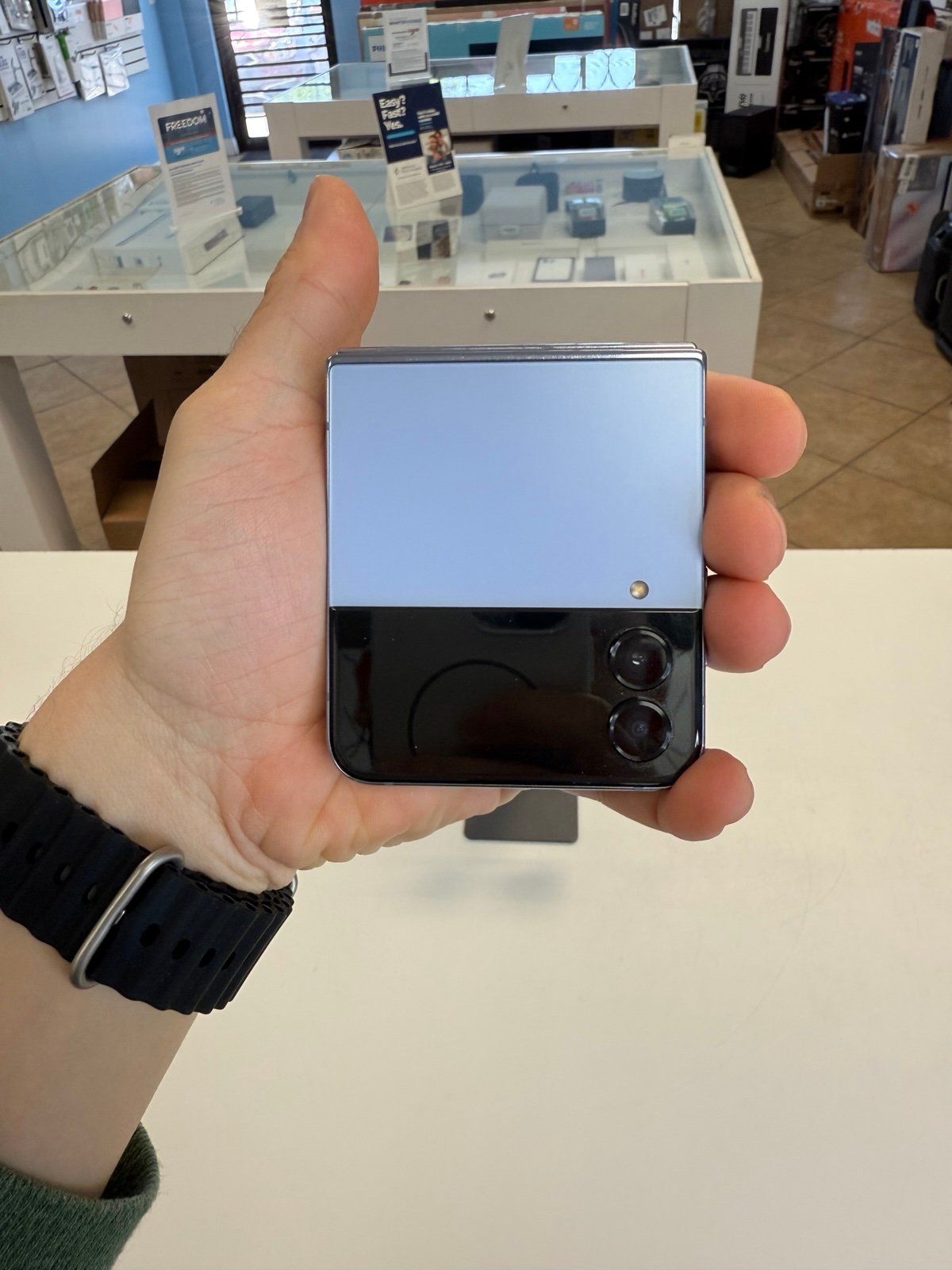 Samsung Galaxy Flip Z 4 Blue 128Gb Unlocked_3