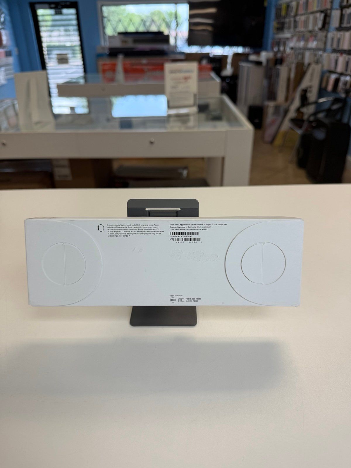 Apple Watch Series 9 Starlight 45mm New Sealed with full Year Apple care_3