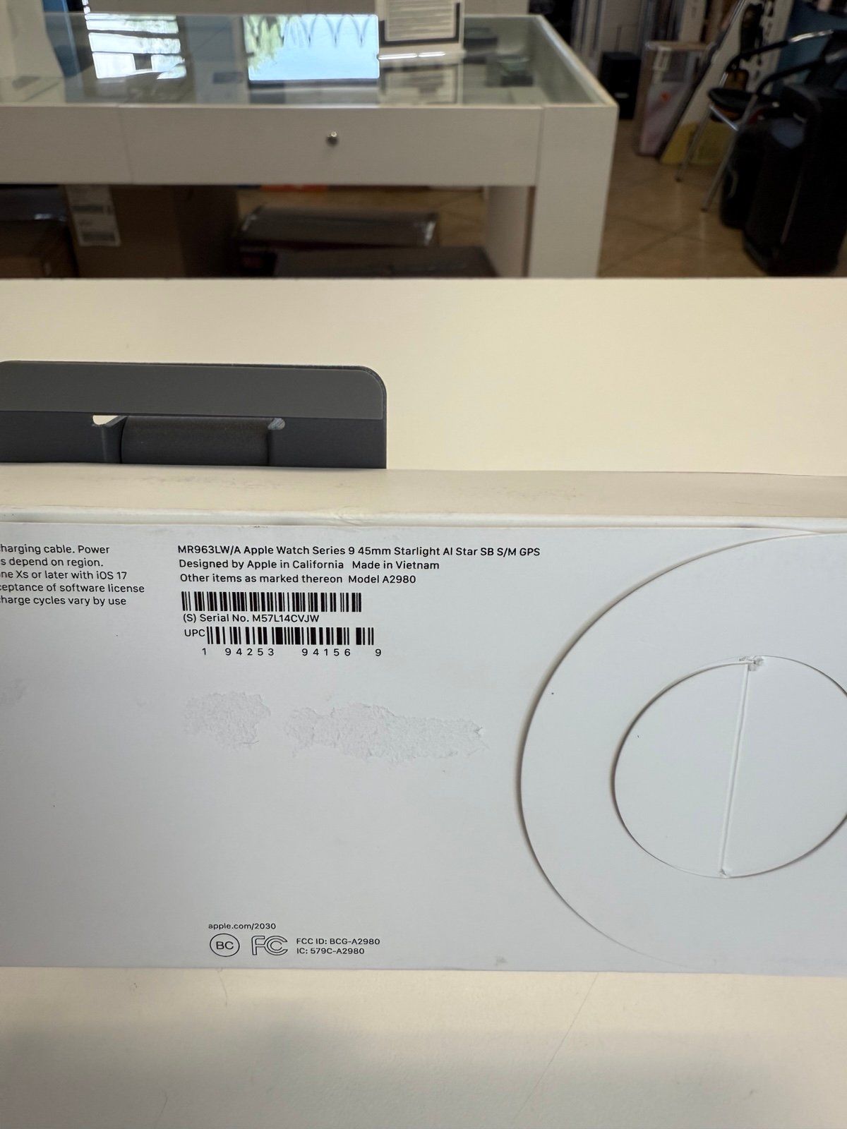 Apple Watch Series 9 Starlight 45mm New Sealed with full Year Apple care_4