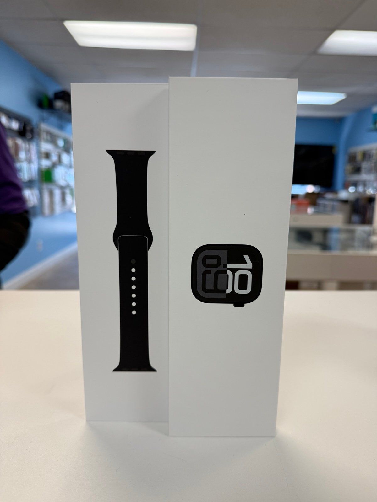 Apple Watch Series 10 42mm (Cellular) Jet Black S/M New with full year warranty_3