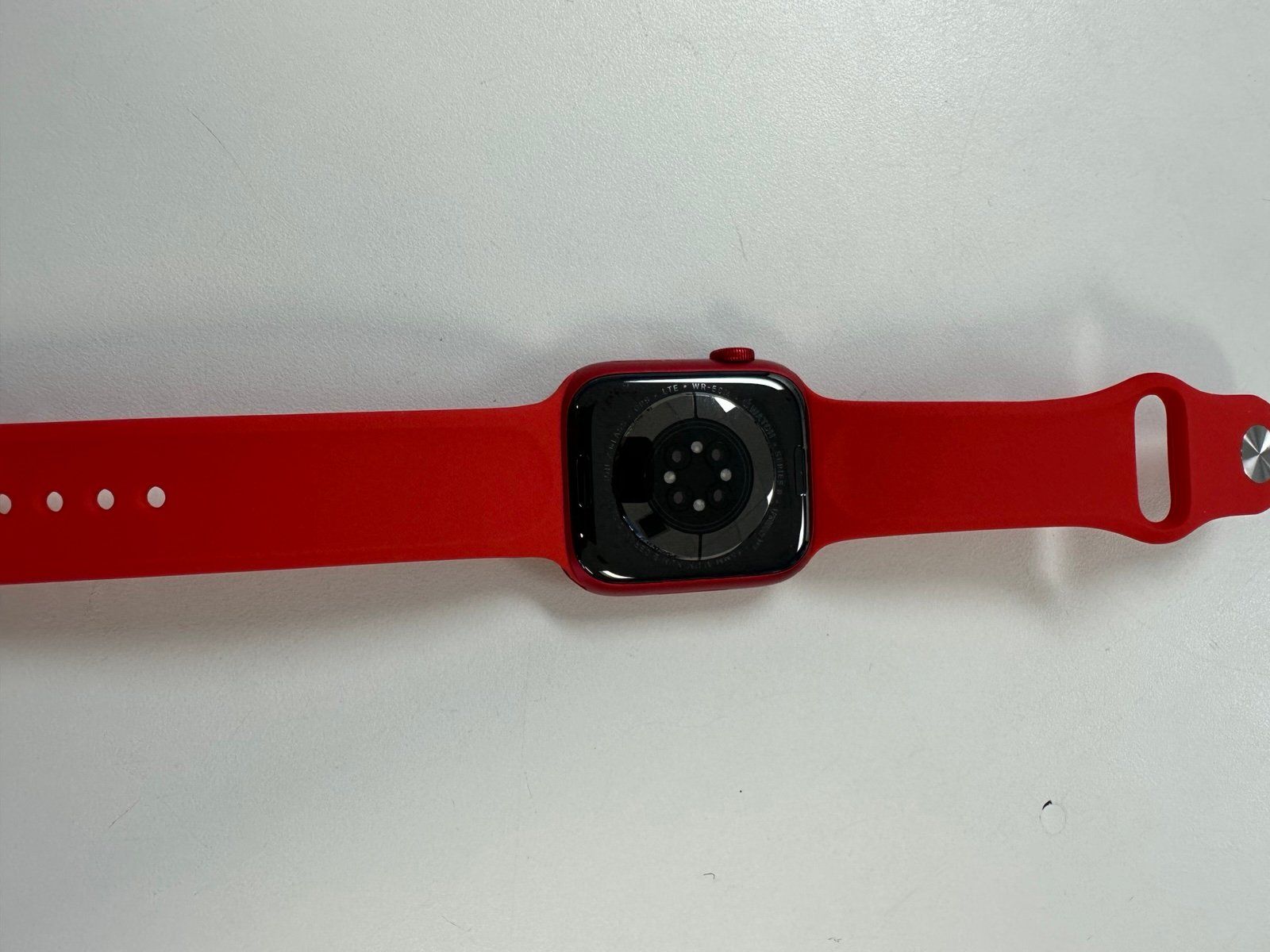 Apple Watch Red Series 8 GPS Cellular 45MM_3