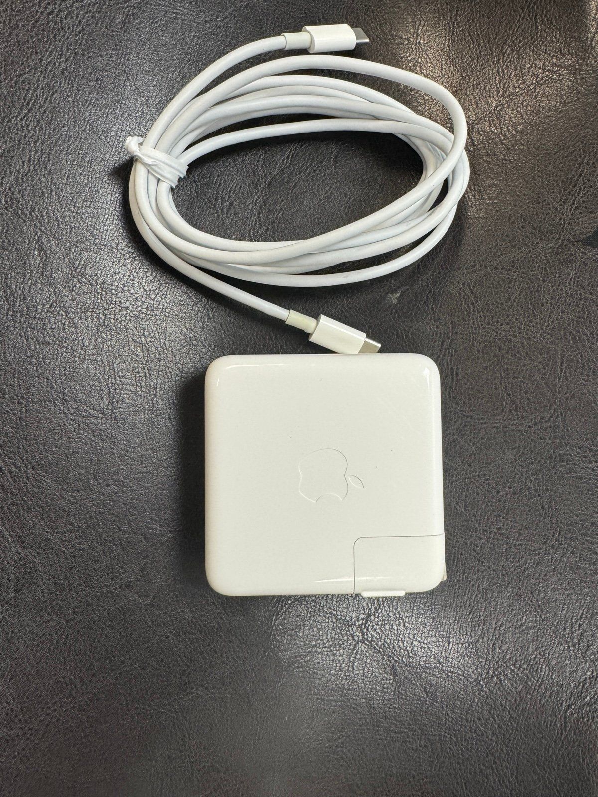 Apple MacBook Pro 61W USB-C Power Adapter Charger Genuine OEM_1