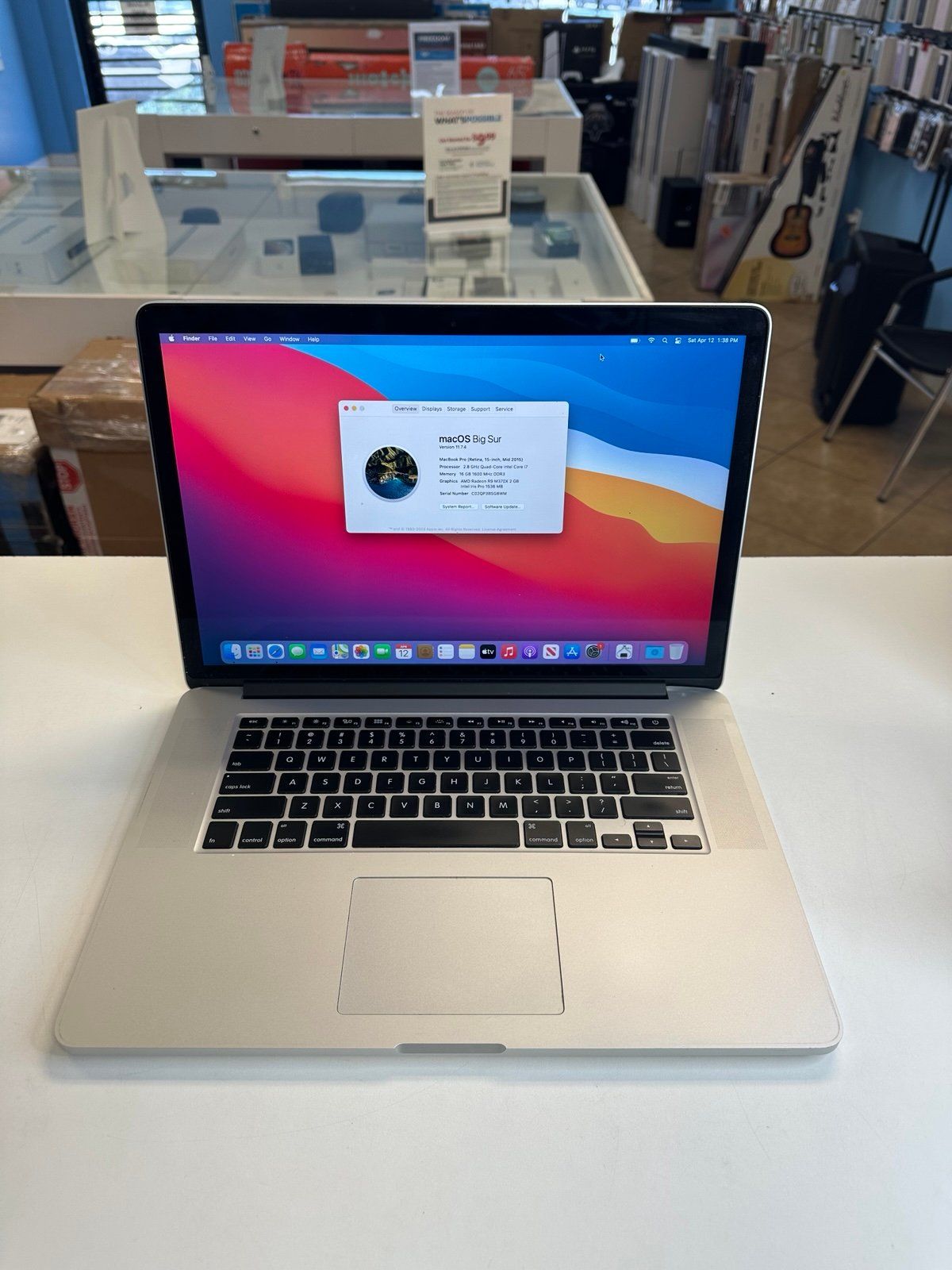MacBook Pro 15inch i7/16gb ram/512ssd with Final Cut & Logic Pro X_0